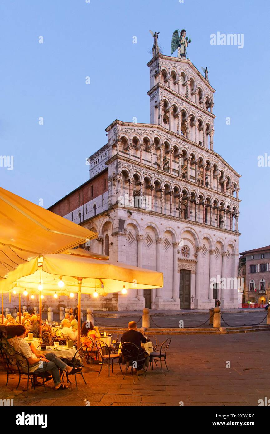 L'Italia, Toscana, Lucca, Piazza San Michele, Chiesa di San Michele in Foro Foto Stock