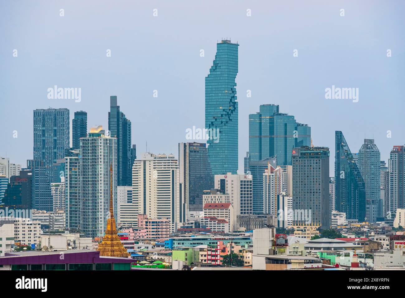 Thailandia, Bangkok, panorama dei grattacieli del centro città Foto Stock