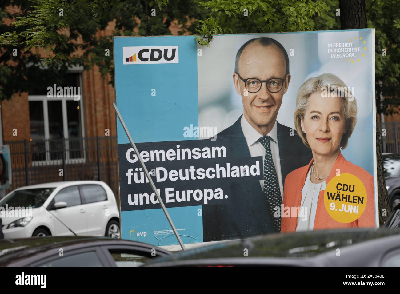 Deutschland, Berlin, Europawahl 2024: Wahlspots und Wahlkampagnen der Parteien in Deutschland *** Germania, Berlino, elezioni europee del 2024 e campagne elettorali dei partiti in Germania Foto Stock