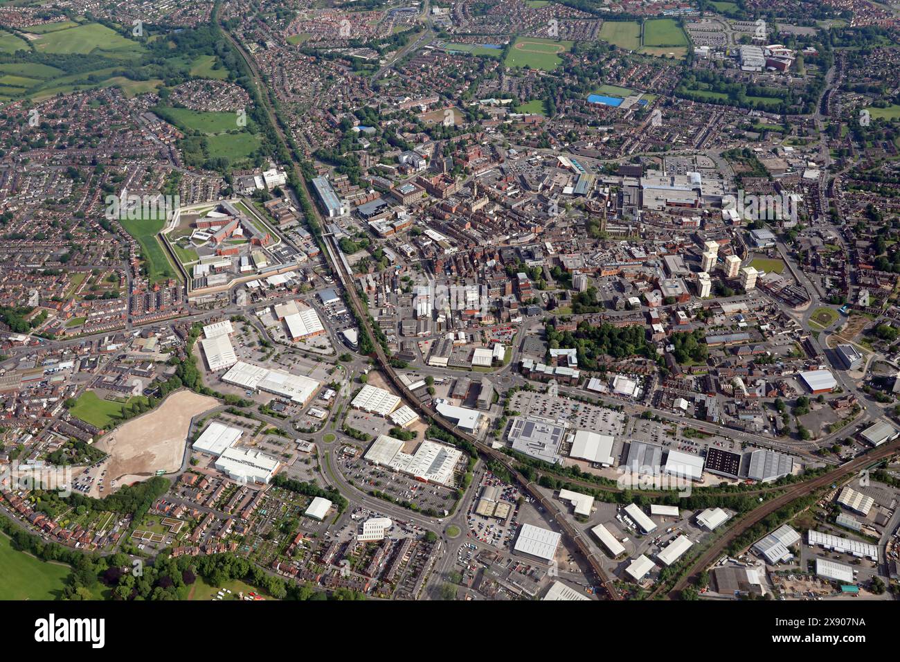 Veduta aerea di Wakefield dal sud guardando verso nord a 3000' Foto Stock