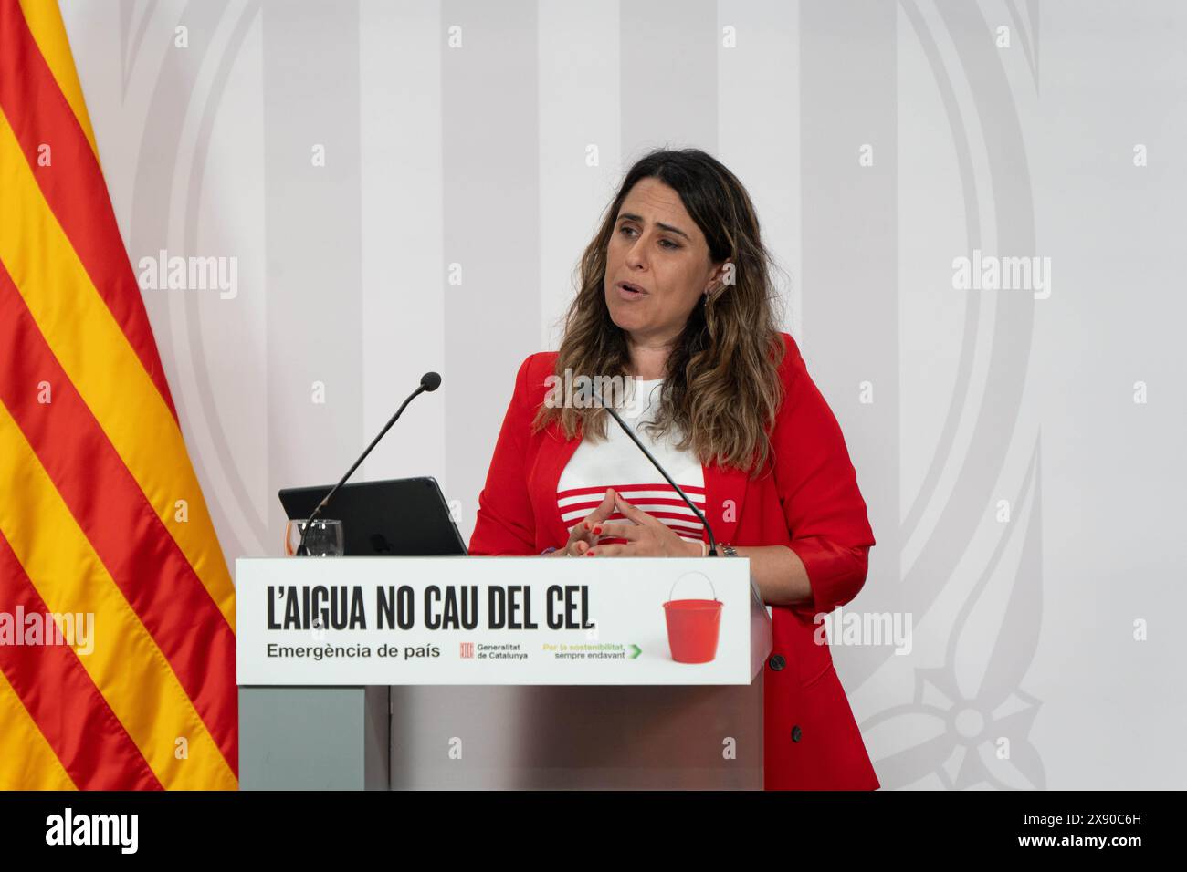 La portavoce del governo catalano tiene una conferenza stampa per spiegare che è stato deciso di ridurre le restrizioni sulla siccità nella zona di Girona, l'unica rimasta in uno stato di emergenza a causa della siccità in Catalogna. La portavoz del gobierno Catalán comparece en rueda de prensa para explicar que se ha decidido reducir las restricciones por la sequ&#xed;a en la zona de Girona, la &#xfa;nica que segu&#xed;a en emergencia por sequ&#xed;a en Catalu&#xf1;a. IN THE PIC: patricia plaja News Politics - Barcellona, Spagna martedì 28 maggio 2024 (foto di Eric Renom/LaPresse) Foto Stock