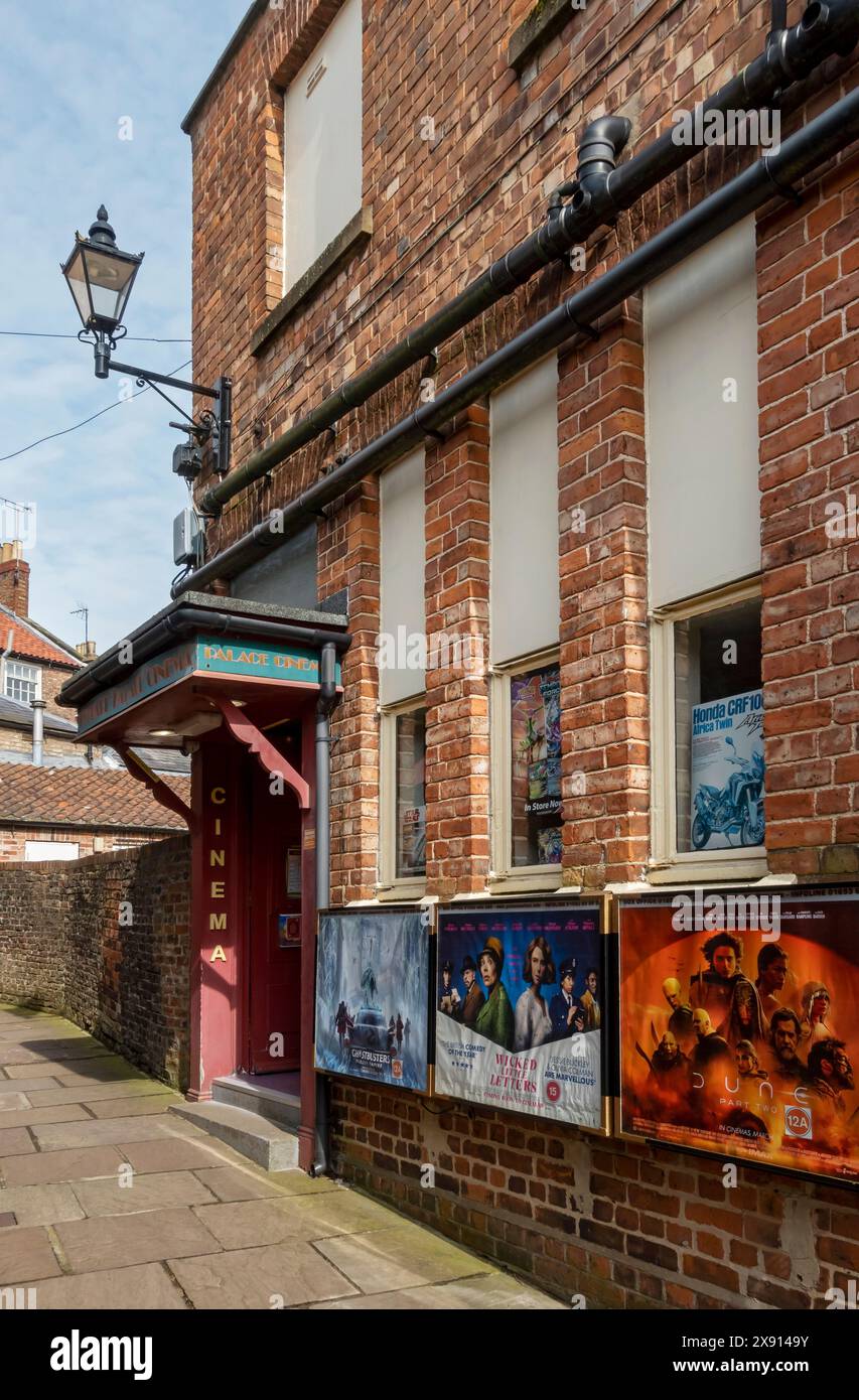 L'esterno indipendente del Palace Cinema picturehouse si trova nel centro della città di Malton North Yorkshire Inghilterra Regno Unito Gran Bretagna Foto Stock