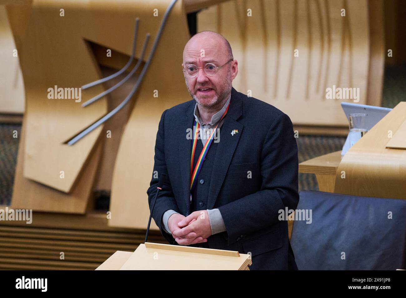 Edimburgo Scozia, Regno Unito 28 maggio 2024. Co-leader dei Verdi scozzesi Patrick Harvie MSP al Parlamento scozzese. credito sst/alamy notizie in diretta Foto Stock