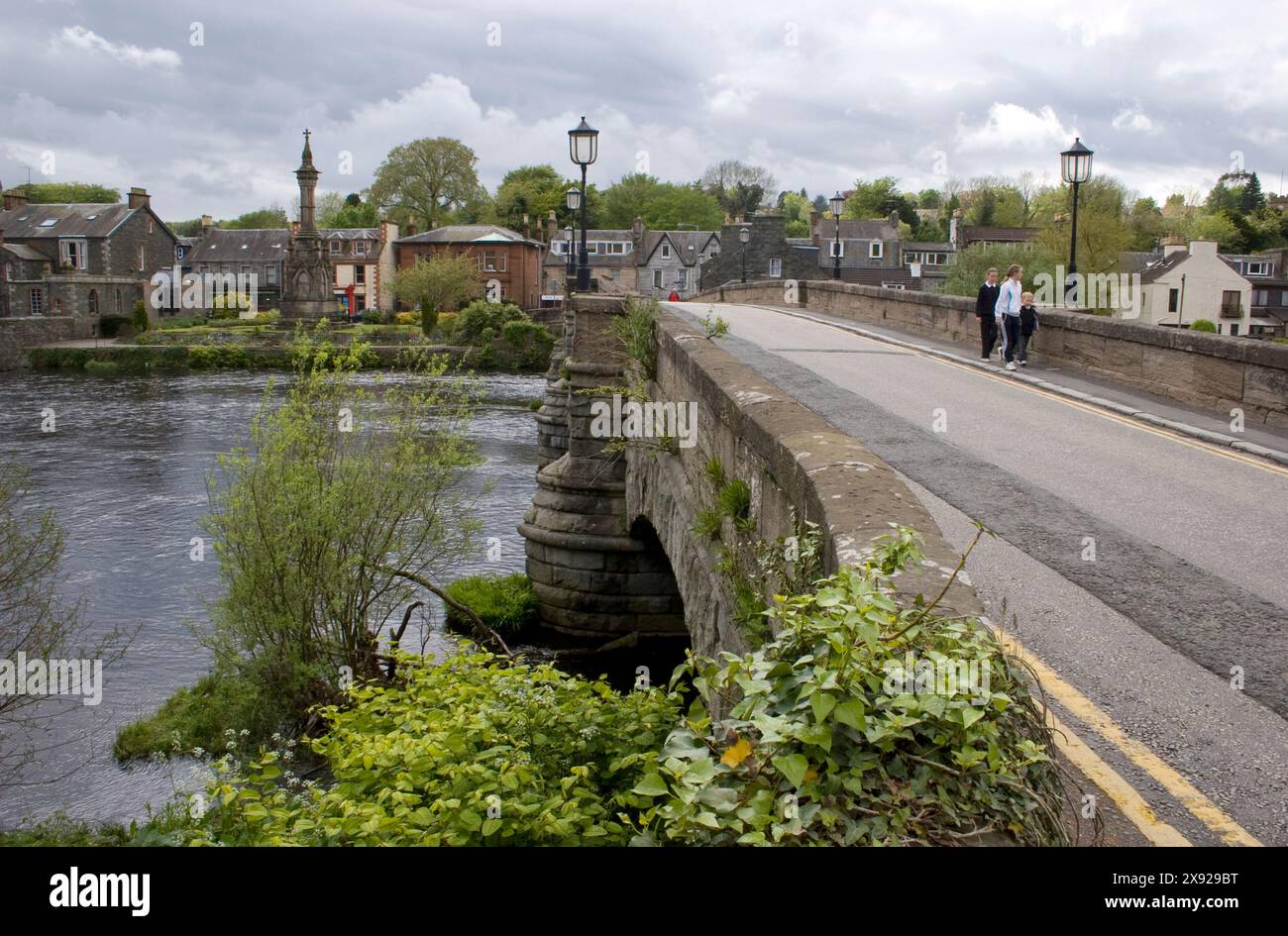 Ponte sul fiume Cree, Newtorn Stewart, Dumfries & Galloway, Scozia Foto Stock