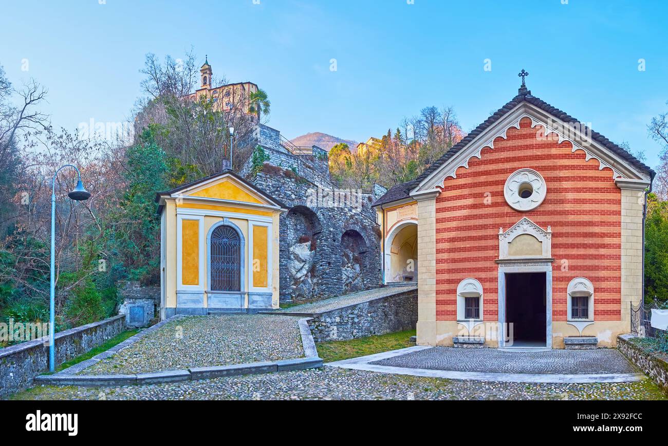 Panorama con la storica Chiesa dell'Annunziata (A Nunzia, Santa Maria Annunciata), la Cappella di San Giuseppe e il Santuario della Madonna del Sasso in cima alla roccia, Muralt Foto Stock