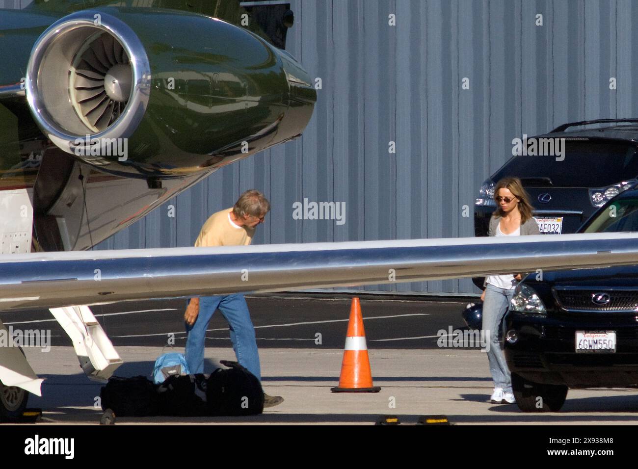 Esclusiva. Harrison Ford partì per il fine settimana del Labor Day con sua moglie Calista Flockhart e suo figlio Liam e un amico di coppia al ranch di Harrison vicino a Jack Foto Stock