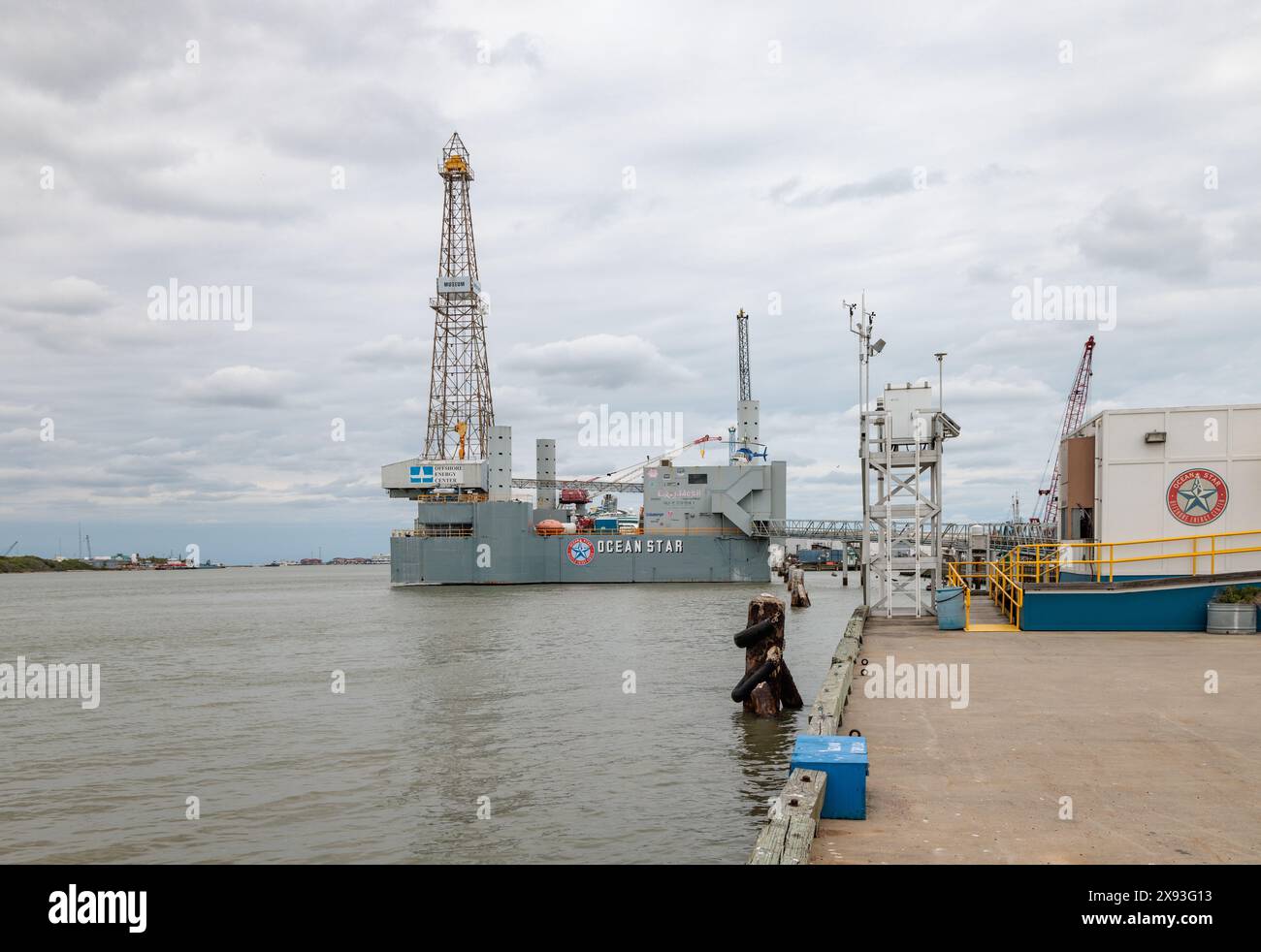 Ocean Star Offshore Drilling Rig and Museum nel canale di Galveston a Galveston, Texas Foto Stock