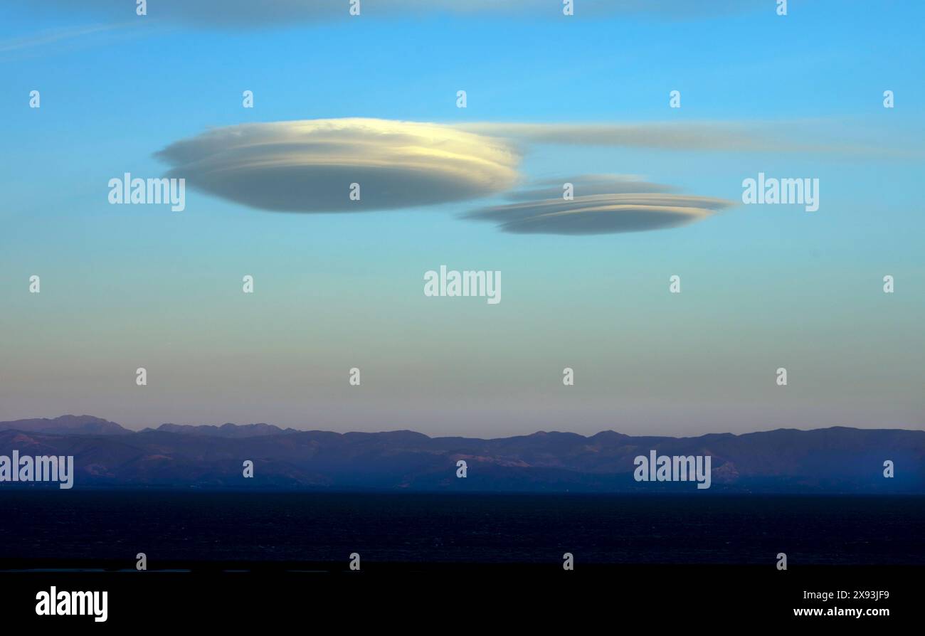Nuvole lenticolari, Nelson, nuova Zelanda Foto Stock