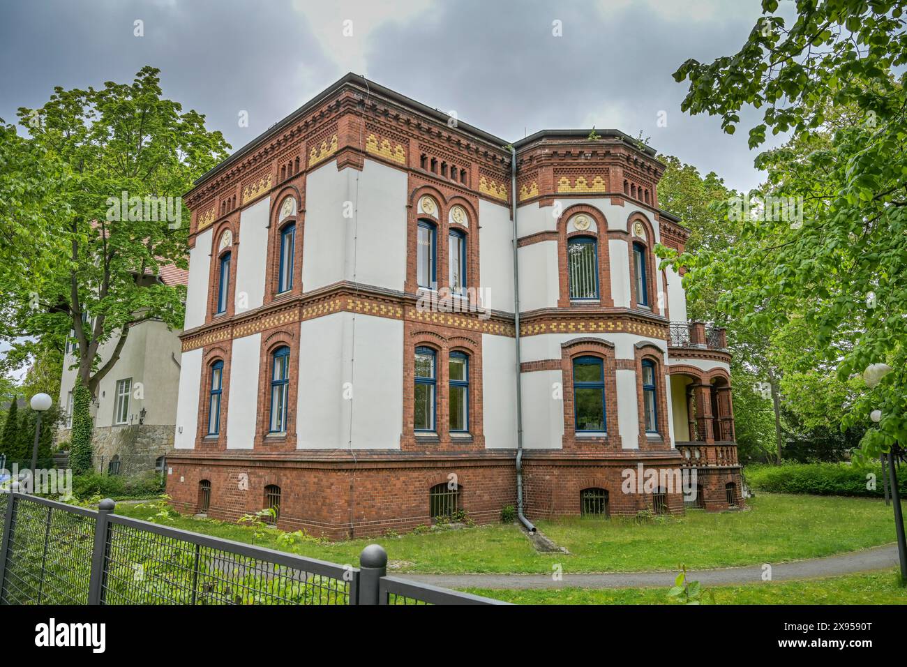 Villa, Markgrafenstrasse, Zehlendorf, quartiere Steglitz-Zehlendorf, Berlino, Germania, Villa, Markgrafenstraße, Zehlendorf, Bezirk Steglitz-Zehlendorf, Foto Stock