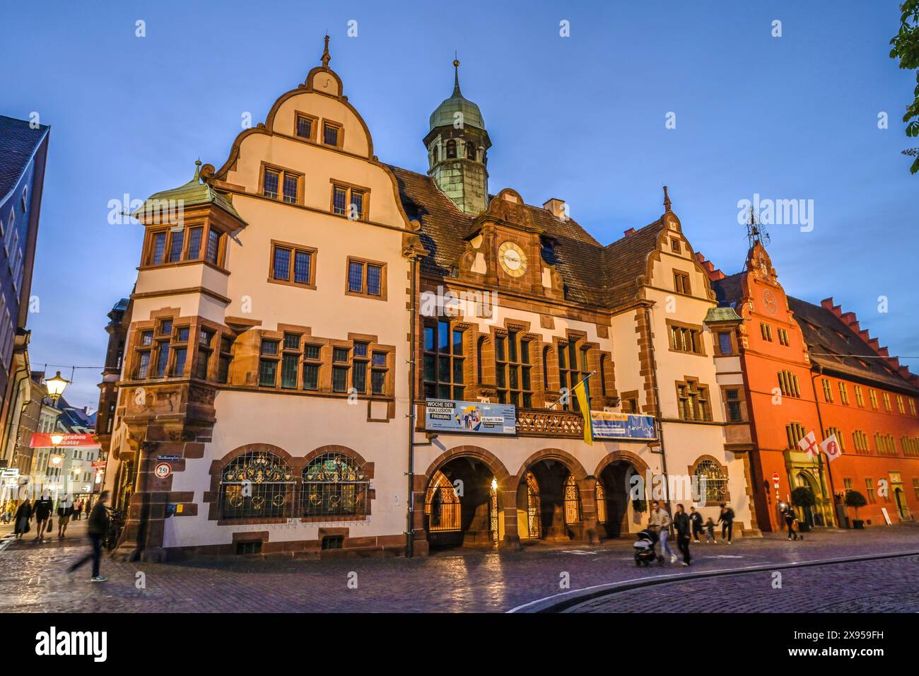 Nuovo Municipio, Piazza del Municipio, Friburgo im Breisgau, Baden-Württemberg, Germania, Neues Rathaus, Rathausplatz, Friburgo in Breisgau, Baden-Württember Foto Stock