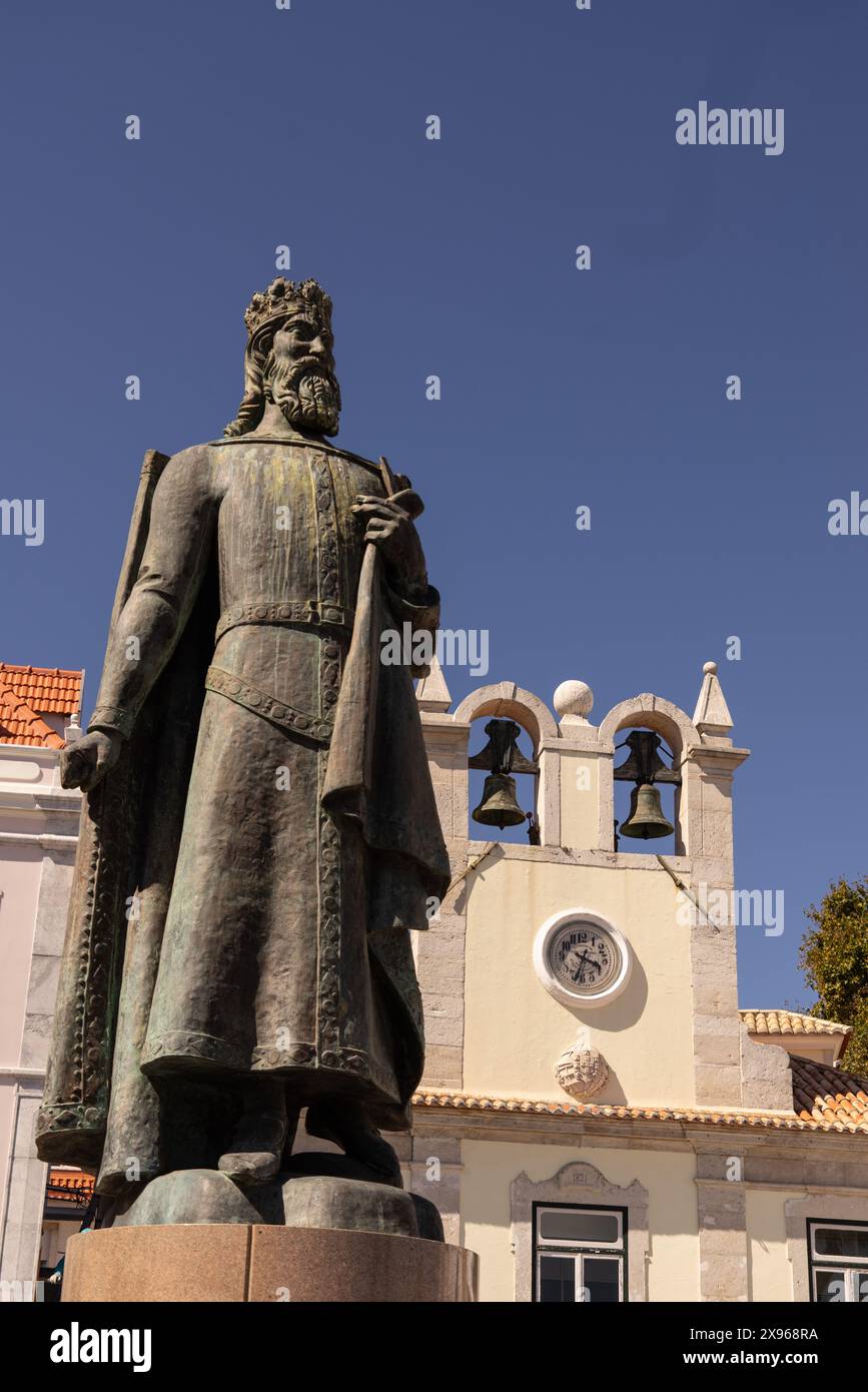 Statua di Dom Pedro i nella città vecchia, Cascais, Portogallo, Europa Foto Stock