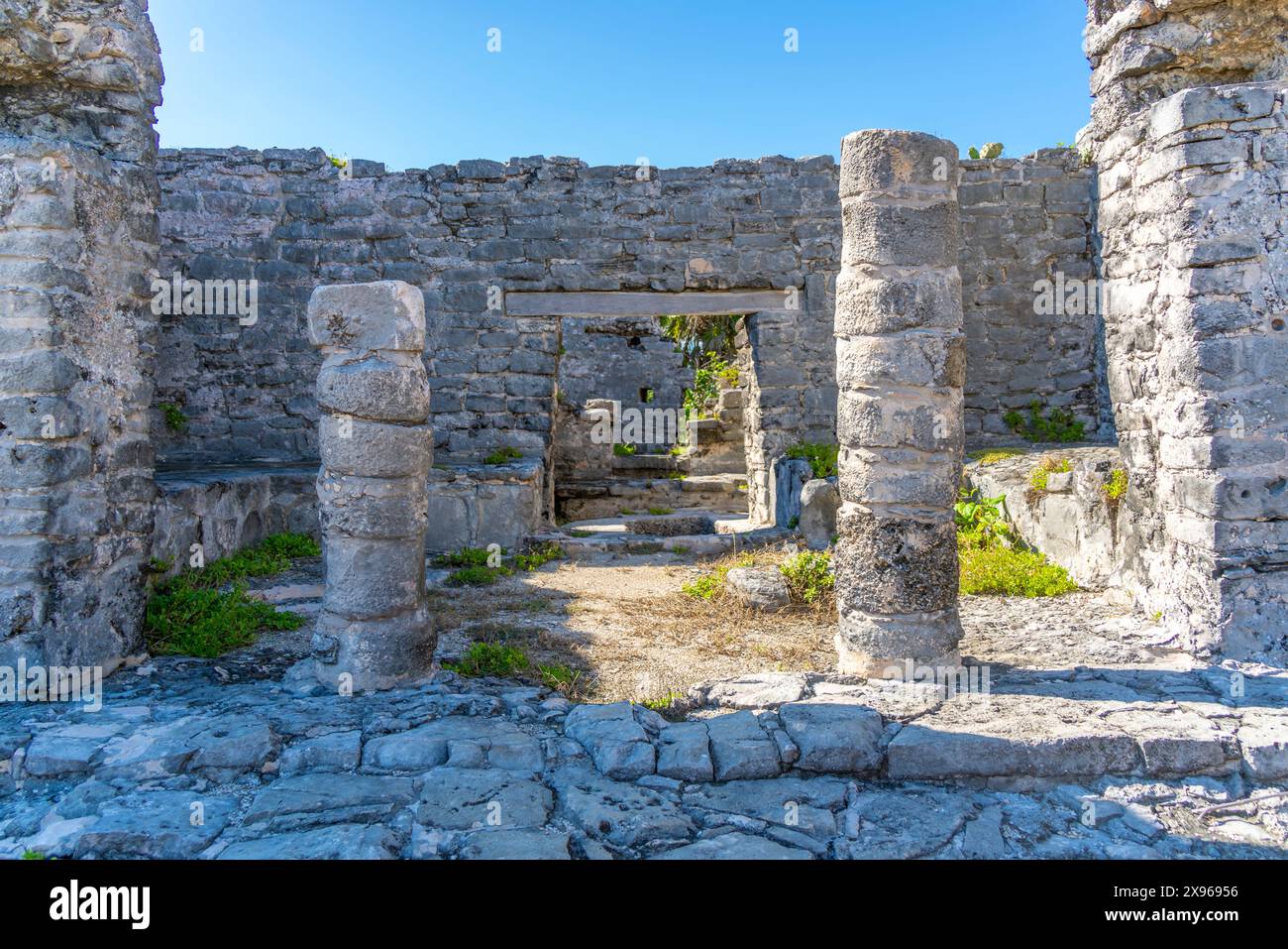 Vista delle rovine del Tempio Maya, Tulum, Quintana Roo, costa caraibica, penisola dello Yucatan, Riviera Maya, Messico, Nord America Foto Stock