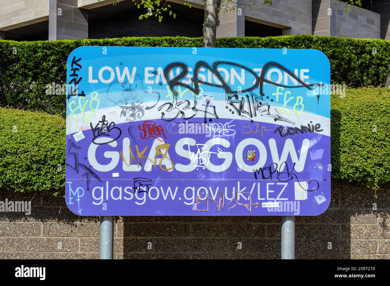 Centro di Glasgow LEZ, segnale zona a basse emissioni, Gorbals Street, Scozia, Regno Unito, Europa Foto Stock