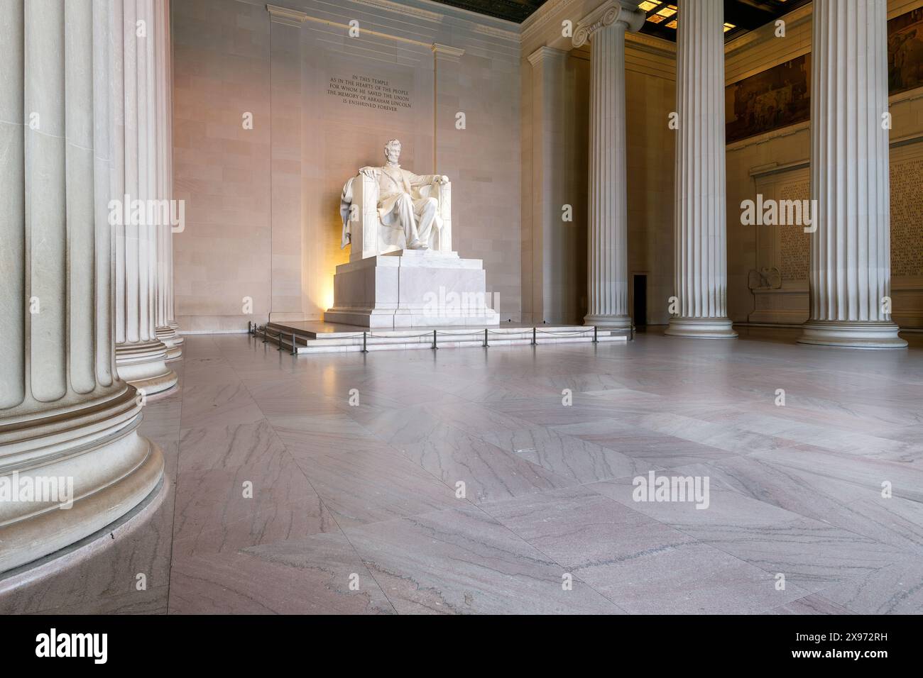 Il Lincoln Memorial è al coperto sul National Mall di Washington DC Foto Stock