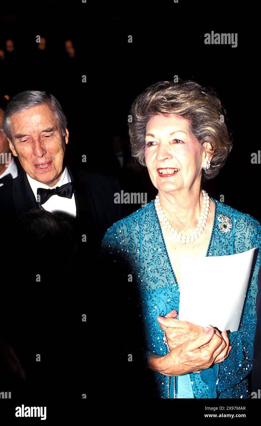 26 MAGGIO 2006 - L8315JKEL. GIARDINO BOTANICO GALA LLOYD BENTSEN E MOGLIE 05-11-1994. JAMES M. KELLY- FOTO (immagine di credito: © James M. Kelly/ZUMA Wire) SOLO PER USO EDITORIALE! Non per USO commerciale! Foto Stock