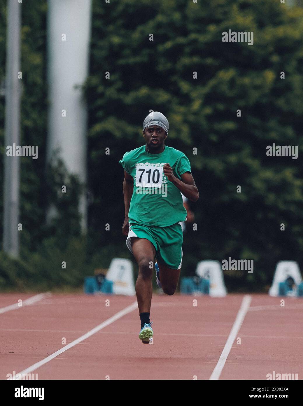 Stratford, Regno Unito. 26 maggio 2024. Samuel Mahele di Bracknell A.C. in azione durante la prima gara di Heat 32 nella 100mm del Gran Premio di velocità di Stratford 2024. Crediti: George Tewkesbury/Alamy Live News Foto Stock