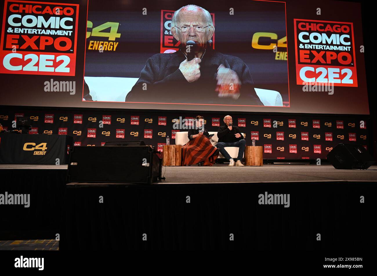 Riflettori puntati su Christopher Lloyd al Chicago Comic & Entertainment Expo 2024 (C2E2) al McCormick Place di Chicago, il, USA con: Christopher Lloyd dove: Chicago, Illinois, Stati Uniti quando: 27 Apr 2024 Credit: Adam Bielawski/WENN.com Foto Stock