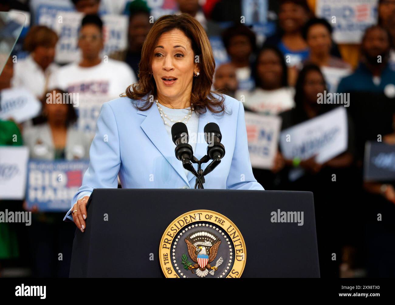 29 maggio 2024, Philadelphia, Pennsylvania, USA: Il vicepresidente Kamala Harris ha partecipato a una manifestazione di campagna al Girard College di Philadelphia, Pennsylvania. 29 maggio 2024. (Credit Image: © Photo Image Press via ZUMA Press Wire) SOLO PER USO EDITORIALE! Non per USO commerciale! Foto Stock