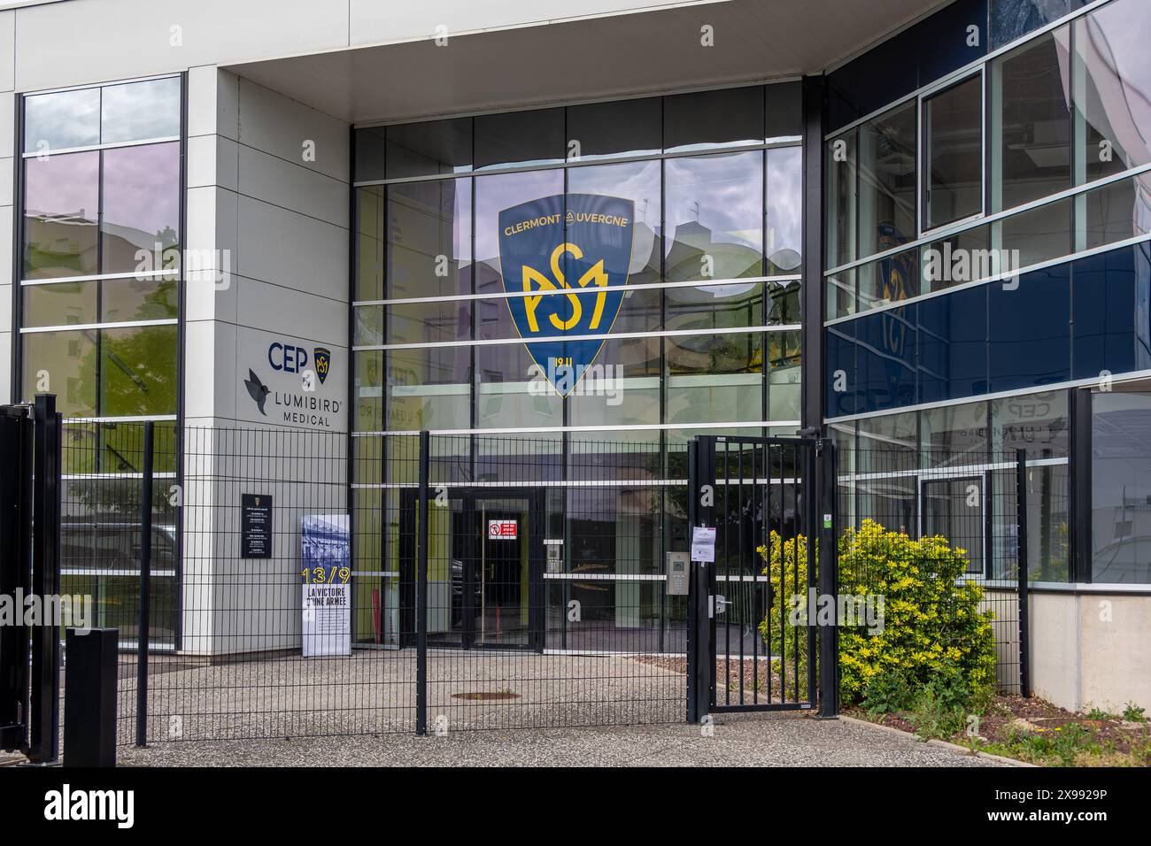 Ingresso al quartier generale dell'ASM Clermont Auvergne, un club di rugby a 15 francese con sede a Clermont-Ferrand che gioca nella Top 14 Foto Stock