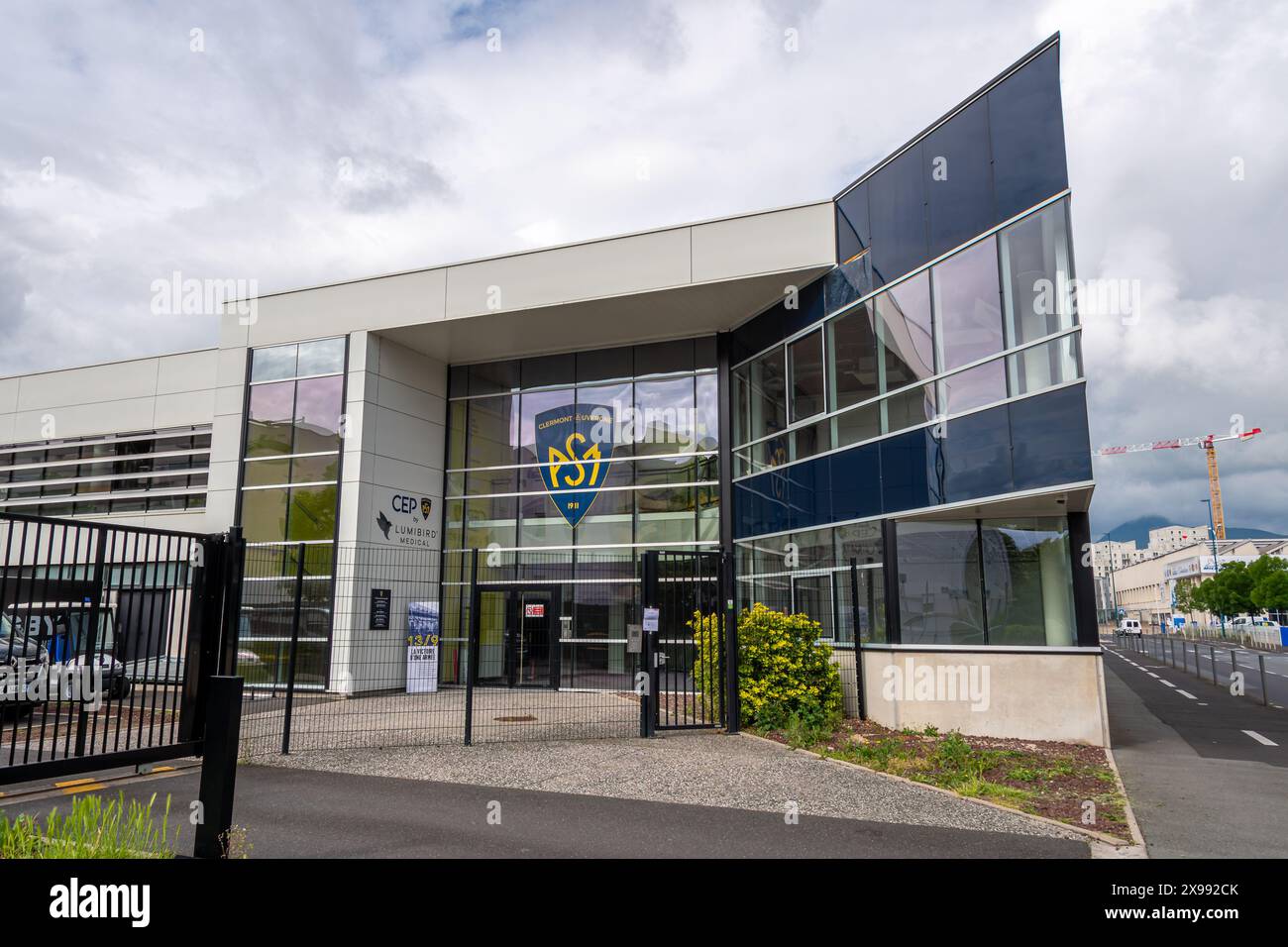 Vista esterna del quartier generale dell'ASM Clermont Auvergne, un club francese di rugby con sede a Clermont-Ferrand che gioca nella Top 14 Foto Stock