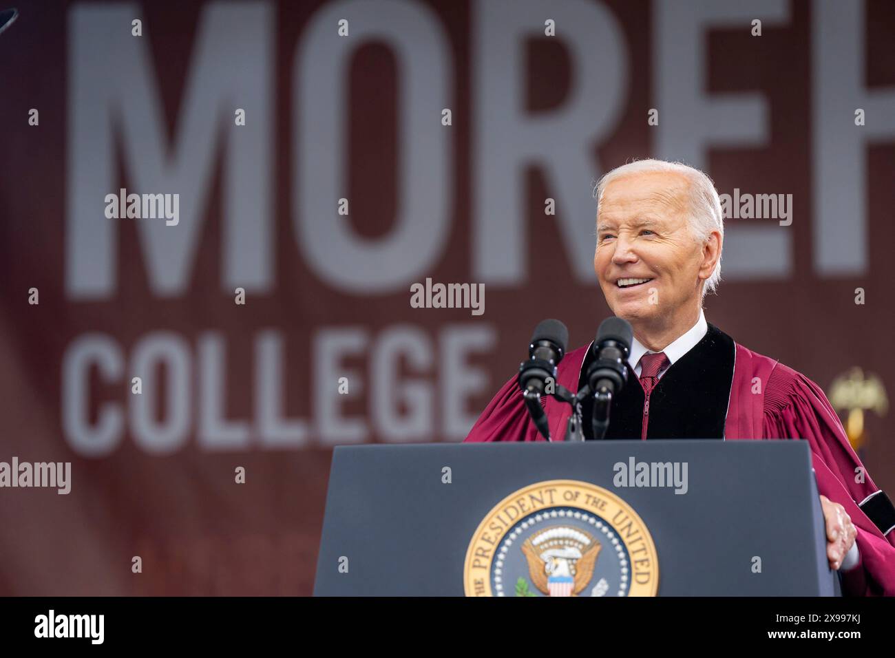 Atlanta, Stati Uniti. 19 maggio 2024. U. Il presidente Joe Biden dà inizio alla cerimonia di laurea per il Morehouse College, 19 maggio 2024, ad Atlanta, Georgia. Crediti: Adam Schultz/White House Photo/Alamy Live News Foto Stock