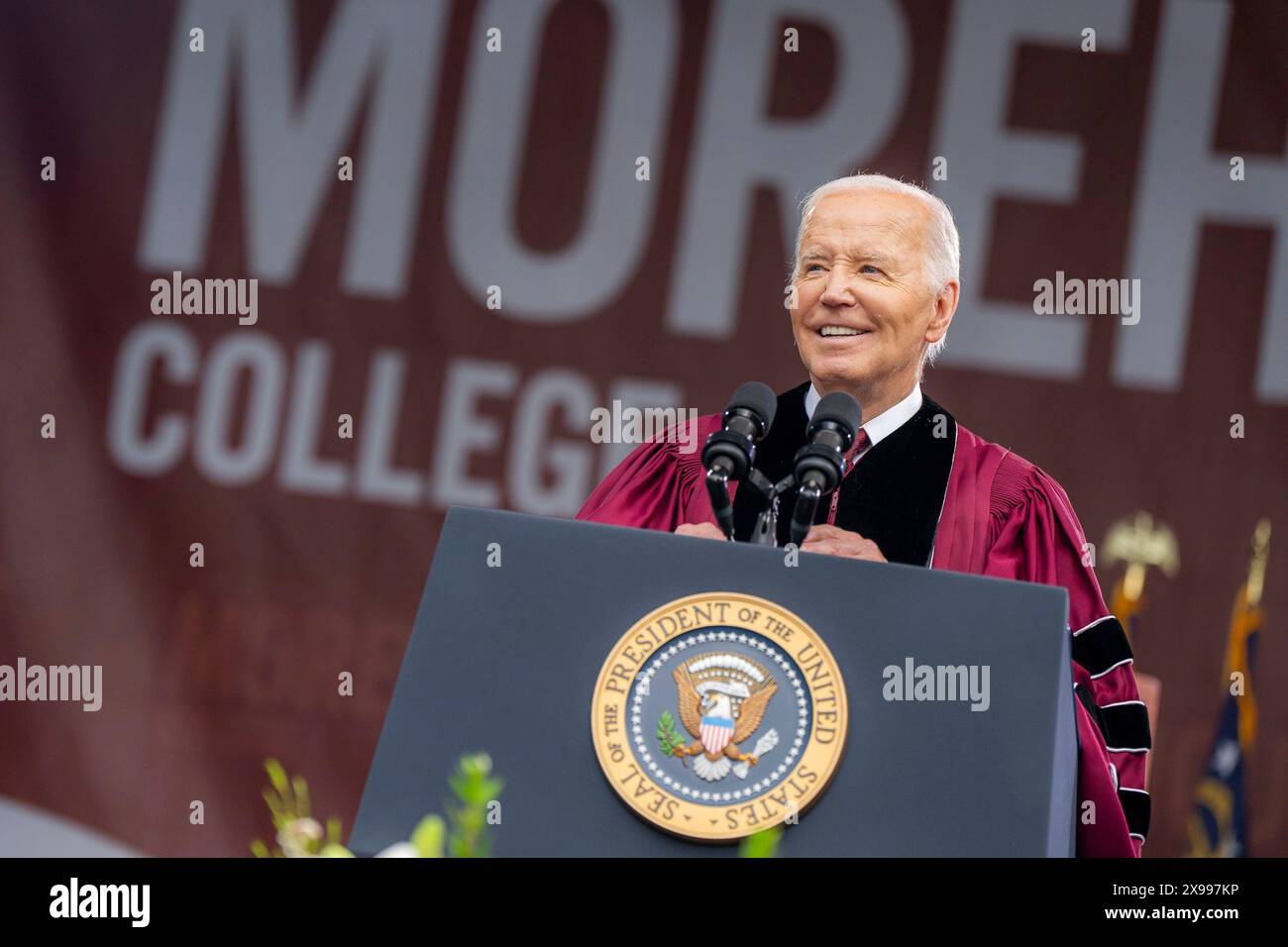 Atlanta, Stati Uniti. 19 maggio 2024. U. Il presidente Joe Biden dà inizio alla cerimonia di laurea per il Morehouse College, 19 maggio 2024, ad Atlanta, Georgia. Crediti: Adam Schultz/White House Photo/Alamy Live News Foto Stock