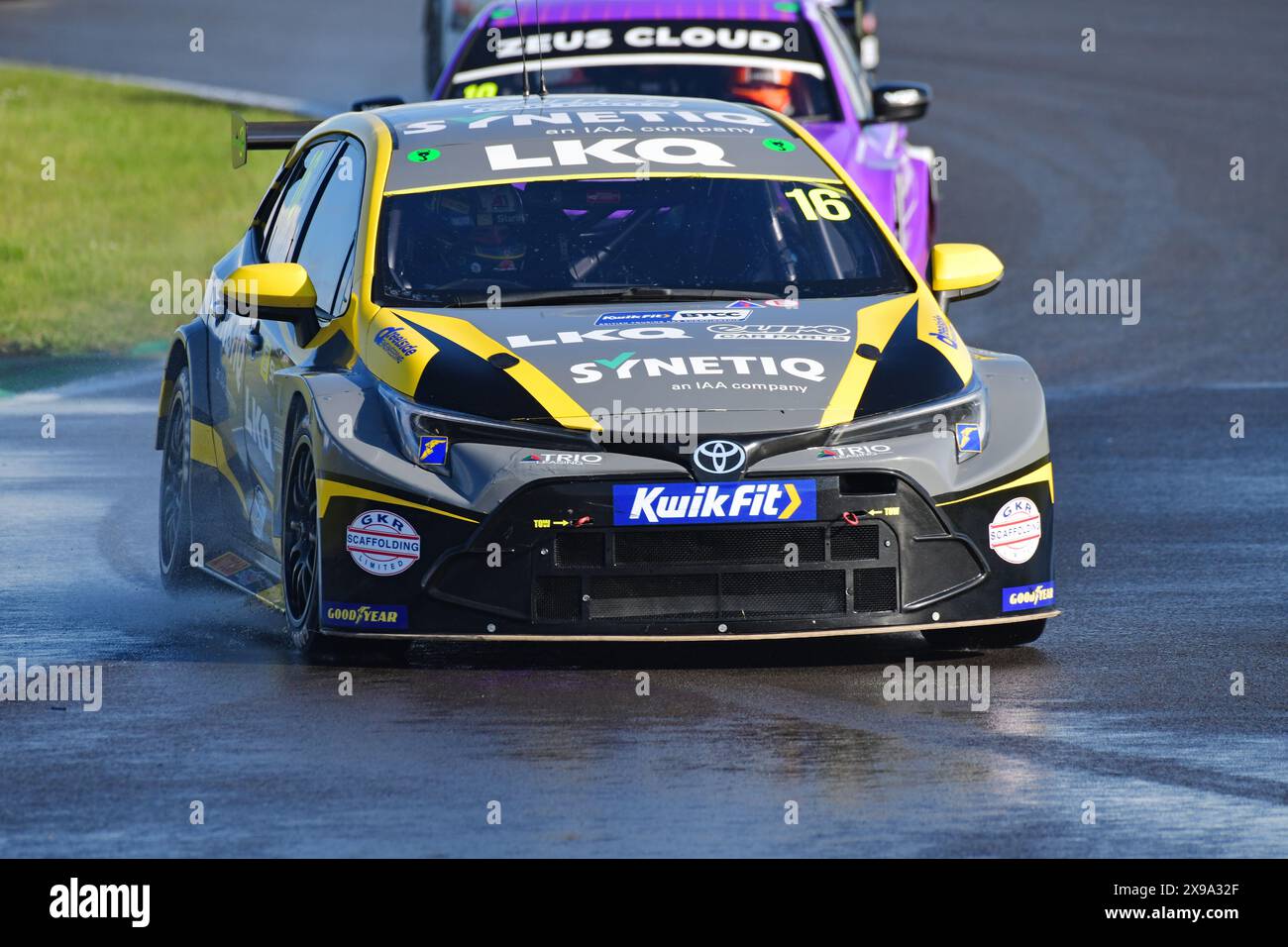 Aiden Moffat, Toyota Corolla GR Sport, LKQ Euro Car Parts con SYNETIQ, BTCC, British Touring Car Championship, round sette, otto e nove dei 20 Foto Stock