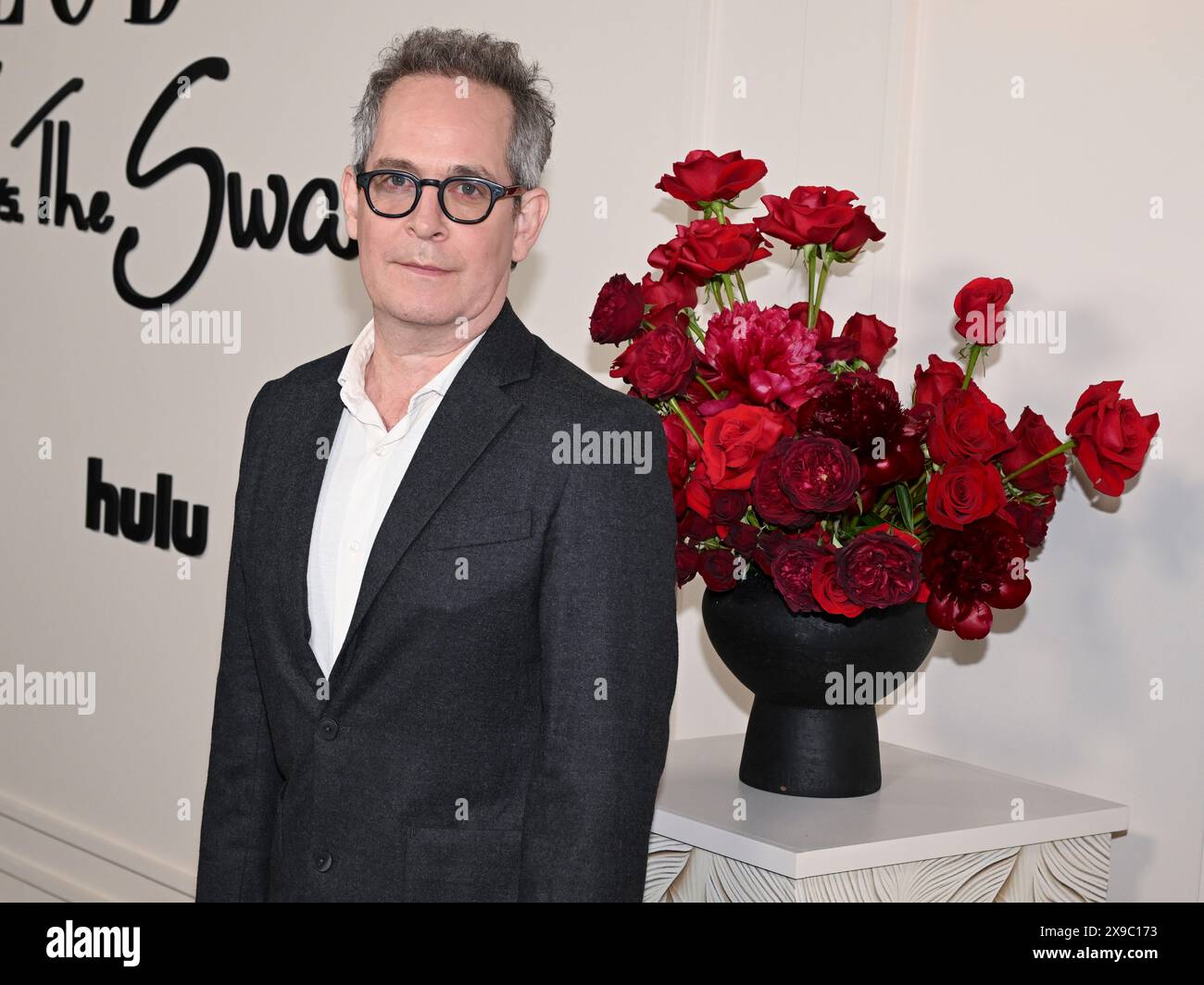 29 maggio 2024, West Hollywood, California, Stati Uniti: Tom Hollander partecipa all'evento FYC Red Carpet per l'USO EDITORIALE di ''FEUD: Capote vs. The Swans' (immagine di credito: © Billy Bennight/ZUMA Press Wire) DI FX! Non per USO commerciale! Foto Stock