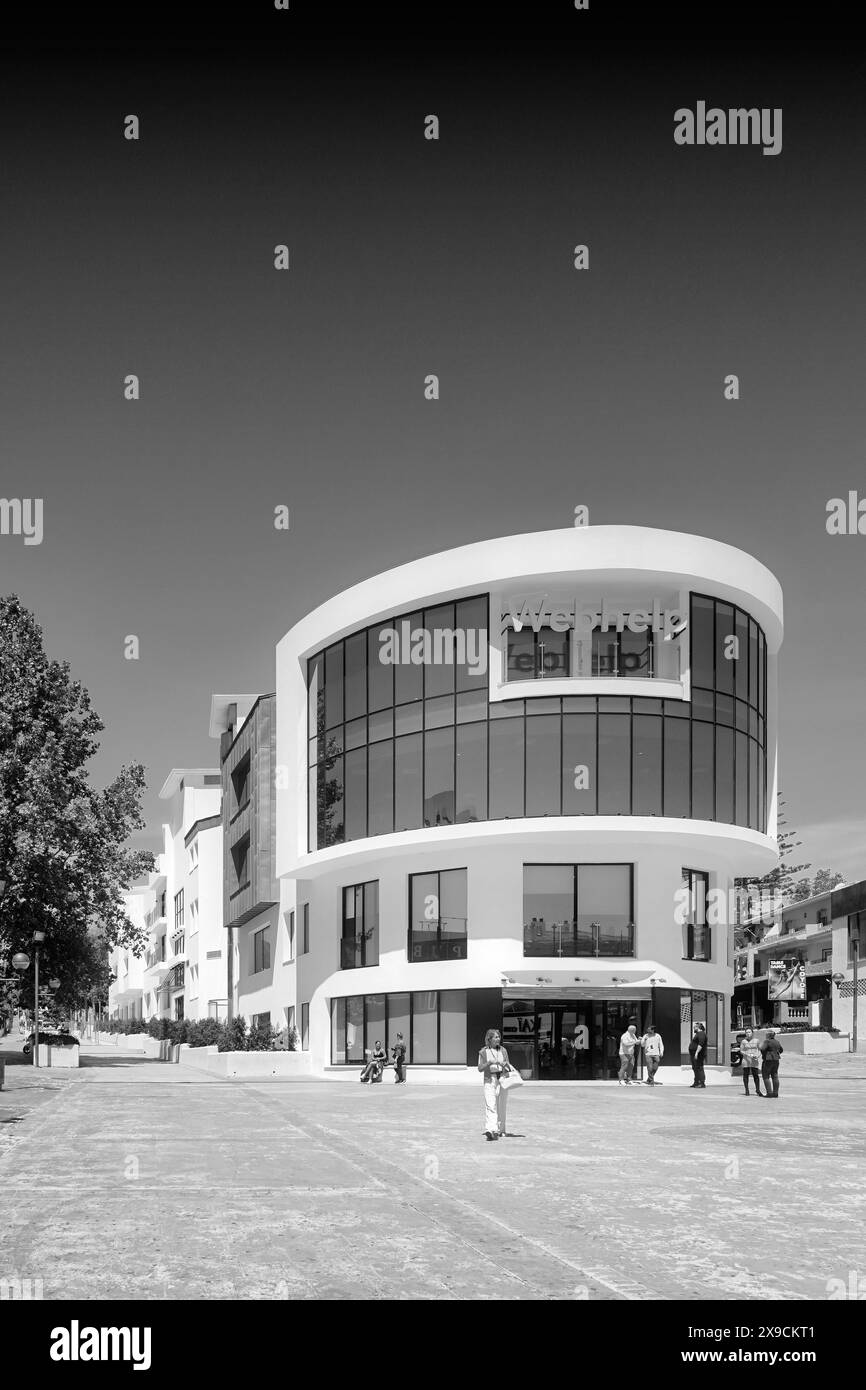 Sviluppo di WEB HELP in azienda di tecnologia informatica monocromatica a Torremolinos Malaga Spagna Foto Stock