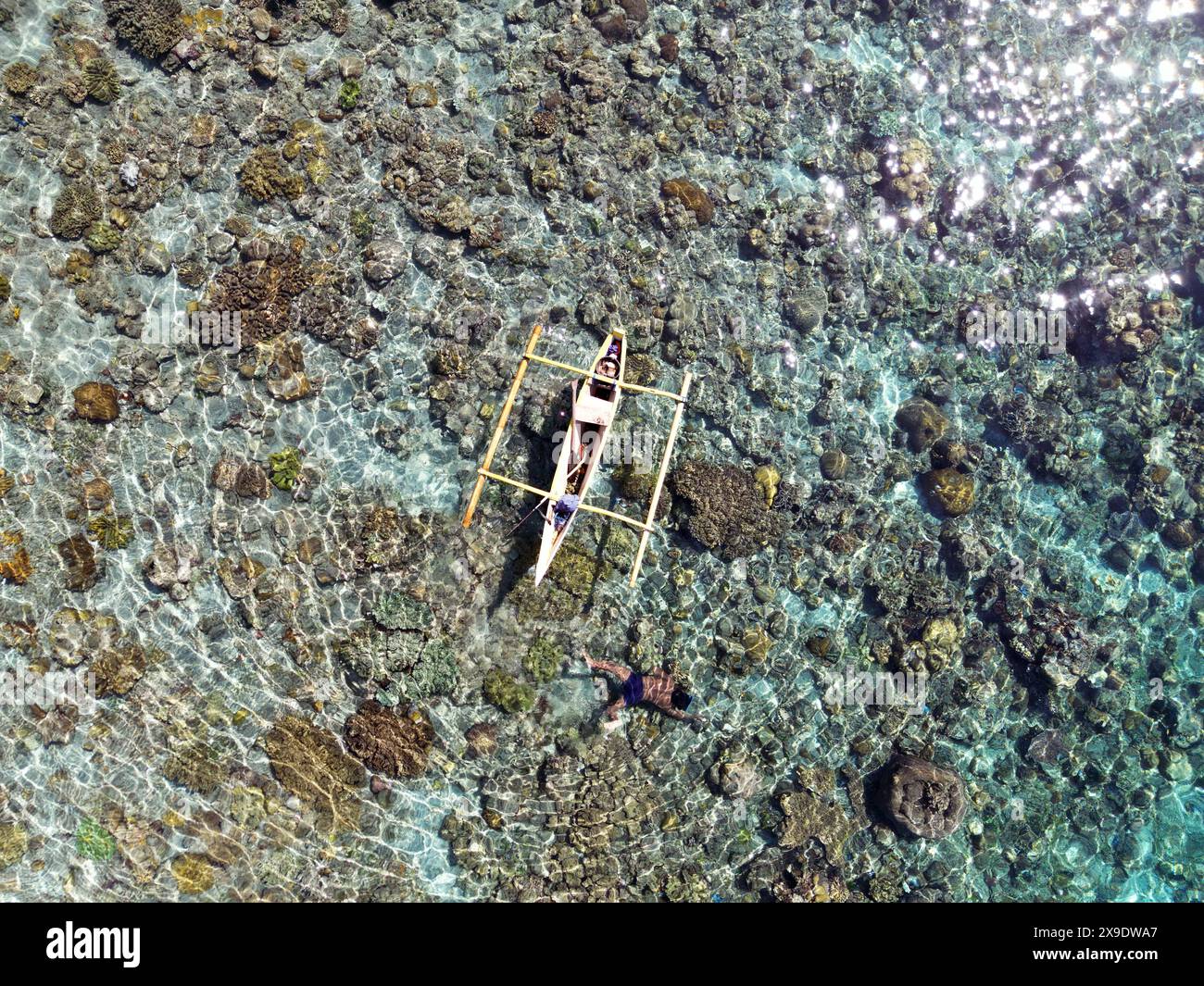 Indonesia Alor - Vista Drone Isola pura nomadi Mare - Bajau - pesca Foto Stock