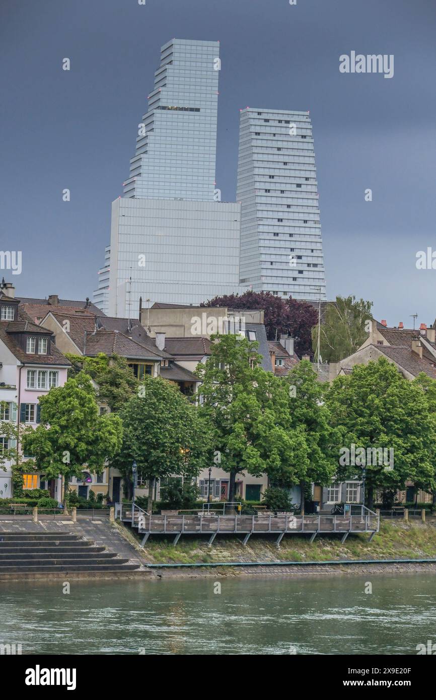 Hochhaus Hoffmann-la Roche, Grenzacherstrasse, Rhein, Basilea, Svizzera Foto Stock