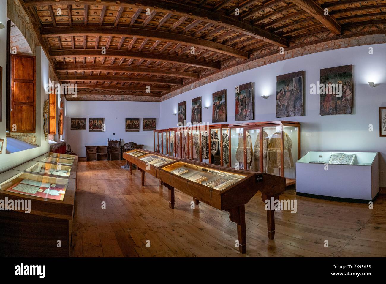 Astorga, Spagna - 12 aprile 2024: Veduta del museo nel Palazzo Episcopale della Cattedrale di Santa Maria ad Astorga Foto Stock