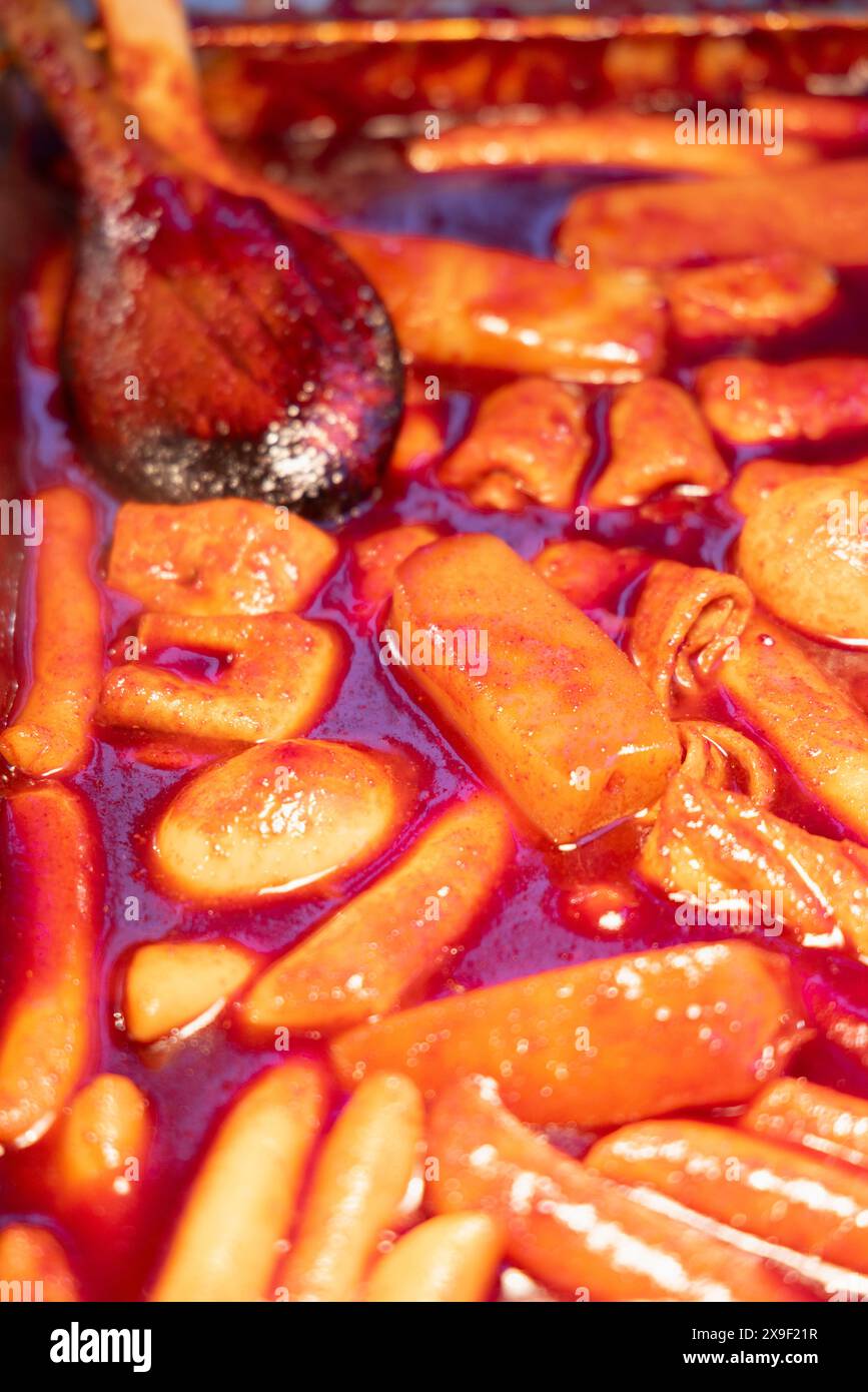 Tteok-bokki (torta di riso), Seomyeon, Busan, Corea del Sud Foto Stock