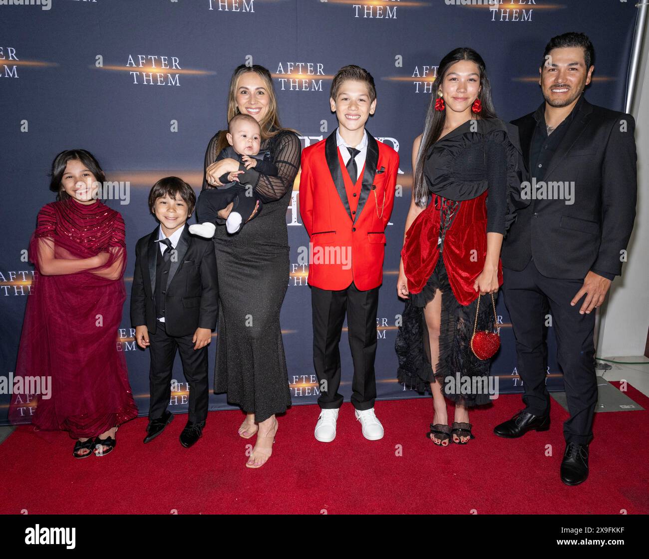 Glendale, Stati Uniti. 30 maggio 2024. Creatori di ''After Them'' la famiglia Diamond partecipa alla prima mondiale di 'After Them' presentata da LoveXO a Look Cinema Glendale, Los Angeles, CA, 30 maggio 2024 Credit: Eugene Powers/Alamy Live News Foto Stock