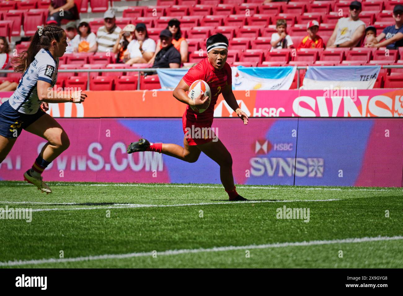 Madrid, Spagna. 31 maggio 2024. Finali del campionato di rugby Sevens. QUALIFICA PISCINA A - DONNA, Spagna 7s vs Cina 7s Questo weekend, squadre di tutto il mondo si sfidano nell'attesissima finale del campionato di rugby Sevens, mettendo in mostra velocità, abilità e strategia in un torneo frenetico ed emozionante. Ci si aspetta che gli spettatori riempiano gli stand, creando un'atmosfera elettrica nel locale. Crediti: Enriquepsans/Alamy Live News Foto Stock