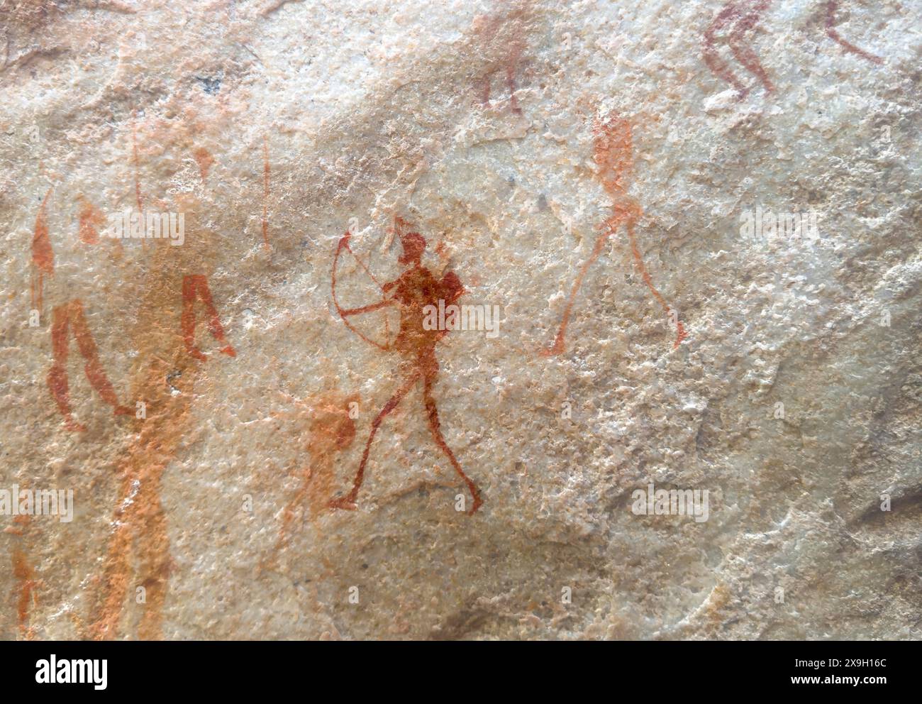 Raffigurazione preistorica di varie persone al Ja, archer, dipinti rupestri di San, Sevilla Art Rock Trail, Cederberg Mountains, vicino a Clanwilliam, Western Foto Stock