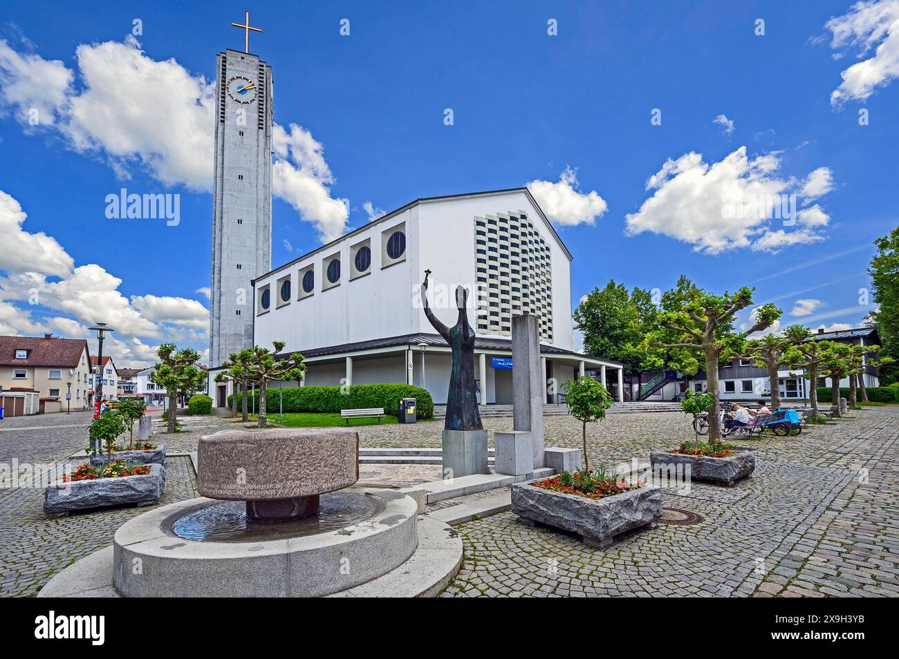 Chiesa moderna, St Ulrich, Kempten, Allgaeu, Svevia, Baviera, Germania Foto Stock