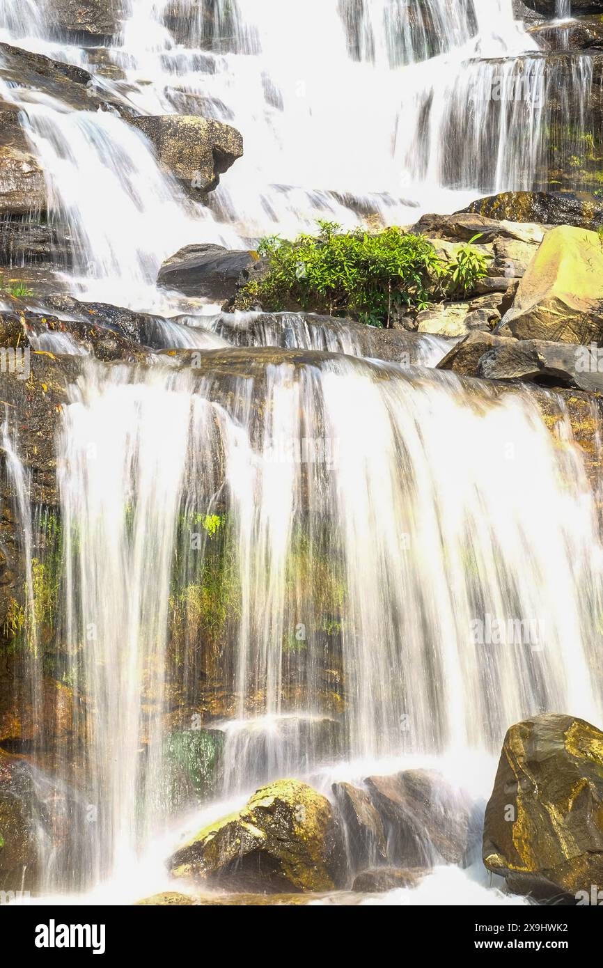 Particolare della cascata Mae Ya, Doi Inthanon Foto Stock