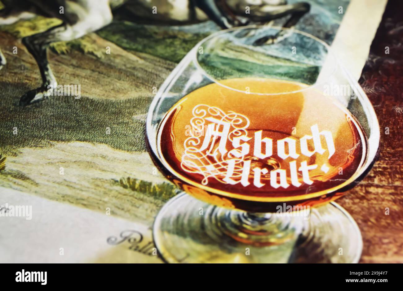 Viersen, Germania - 9 maggio. 2024: Rivista retrò Old magazine german Oldest Brandy Asbach Uralt, pubblicità del 1969 Foto Stock