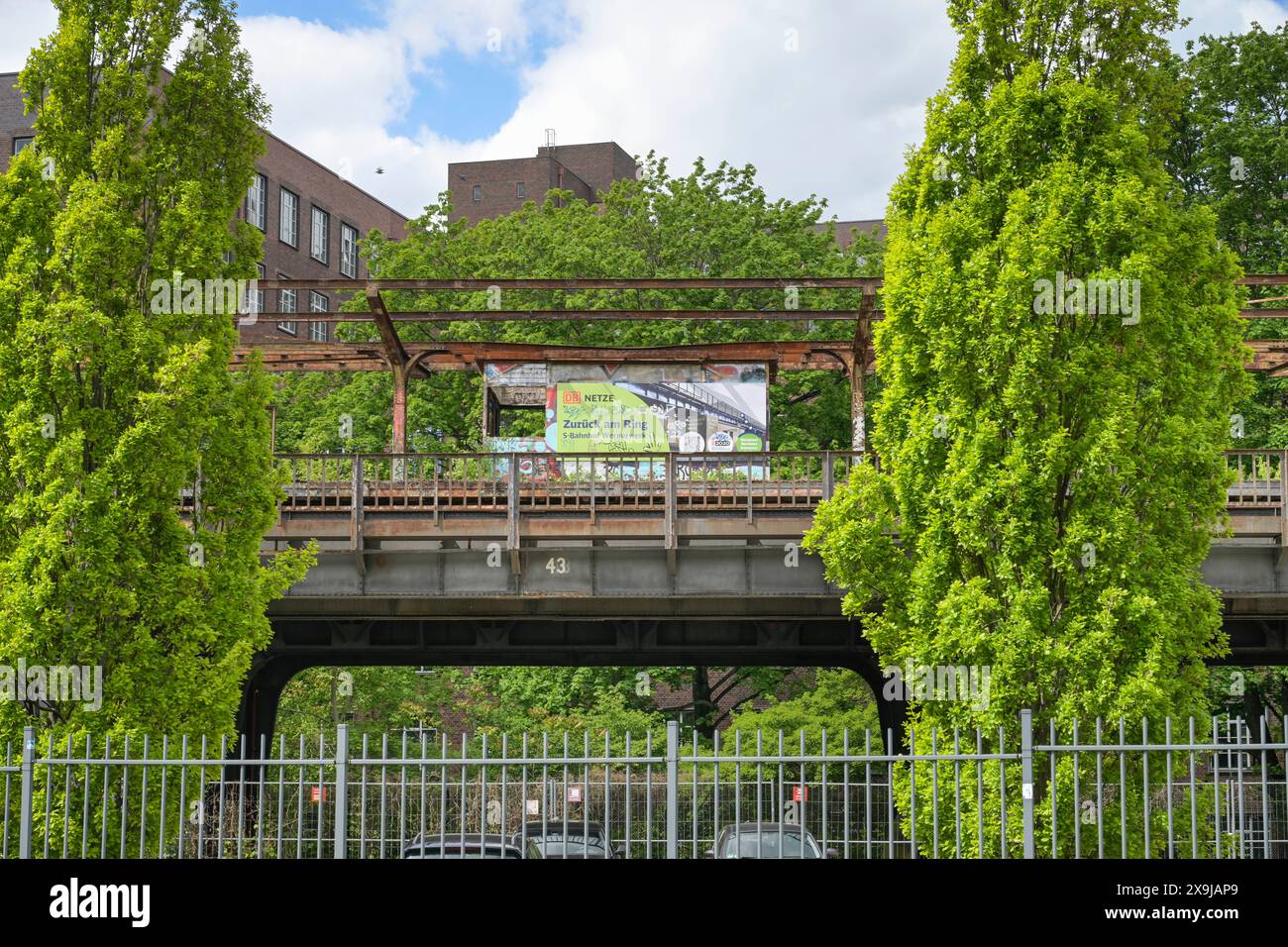 Siemensbahn, stillgelegter Bahnhof Wernerwerk, Siemensstadt, Spandau, Berlino, Deutschland Foto Stock