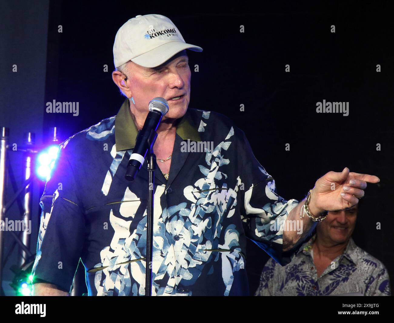 New York, New York, Stati Uniti. 31 maggio 2024. Mike Love, nella foto dei Beach Boys, si esibisce alla Fox and Friends All-American Summer Concert Series al Fox Plaza di New York City il 31 maggio 2024. Credito: RW/Media Punch/Alamy Live News Foto Stock