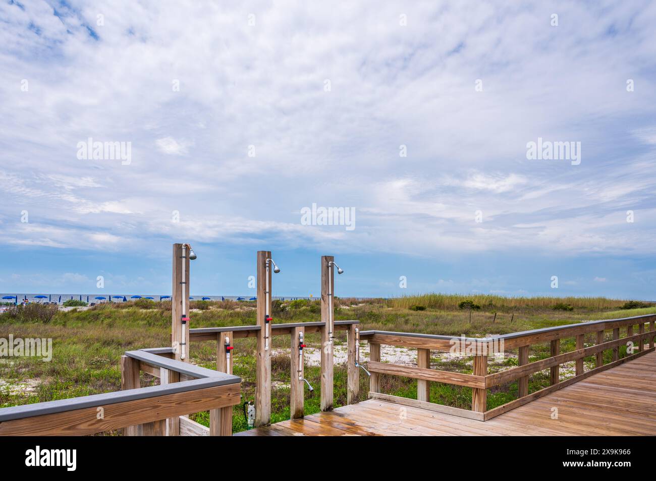 Doccia in spiaggia al Gulf Islands National Seashore, Ship Island, Mississippi, Stati Uniti. Foto Stock