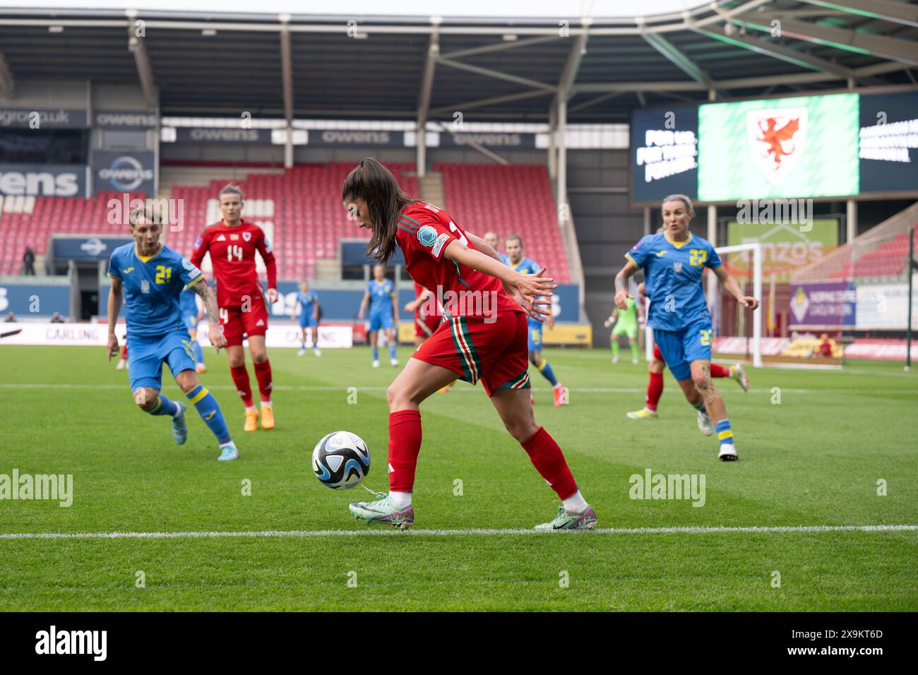LLANELLI, REGNO UNITO. 31 maggio 2024. Ffion Morgan del Galles durante la partita di qualificazione a Euro 2025 di Lega B tra donne gallesi e donne ucraine al Parc y Scarlets di Llanelli il 31 maggio 2024. (PIC di Ashley Crowden/FAW) credito: Football Association of Wales/Alamy Live News Foto Stock LLANELLI, REGNO UNITO. 31 maggio 2024. Ffion Morgan del Galles durante la partita di qualificazione a Euro 2025 di Lega B tra donne gallesi e donne ucraine al Parc y Scarlets di Llanelli il 31 maggio 2024. (PIC di Ashley Crowden/FAW) credito: Football Association of Wales/Alamy Live News Foto Stock