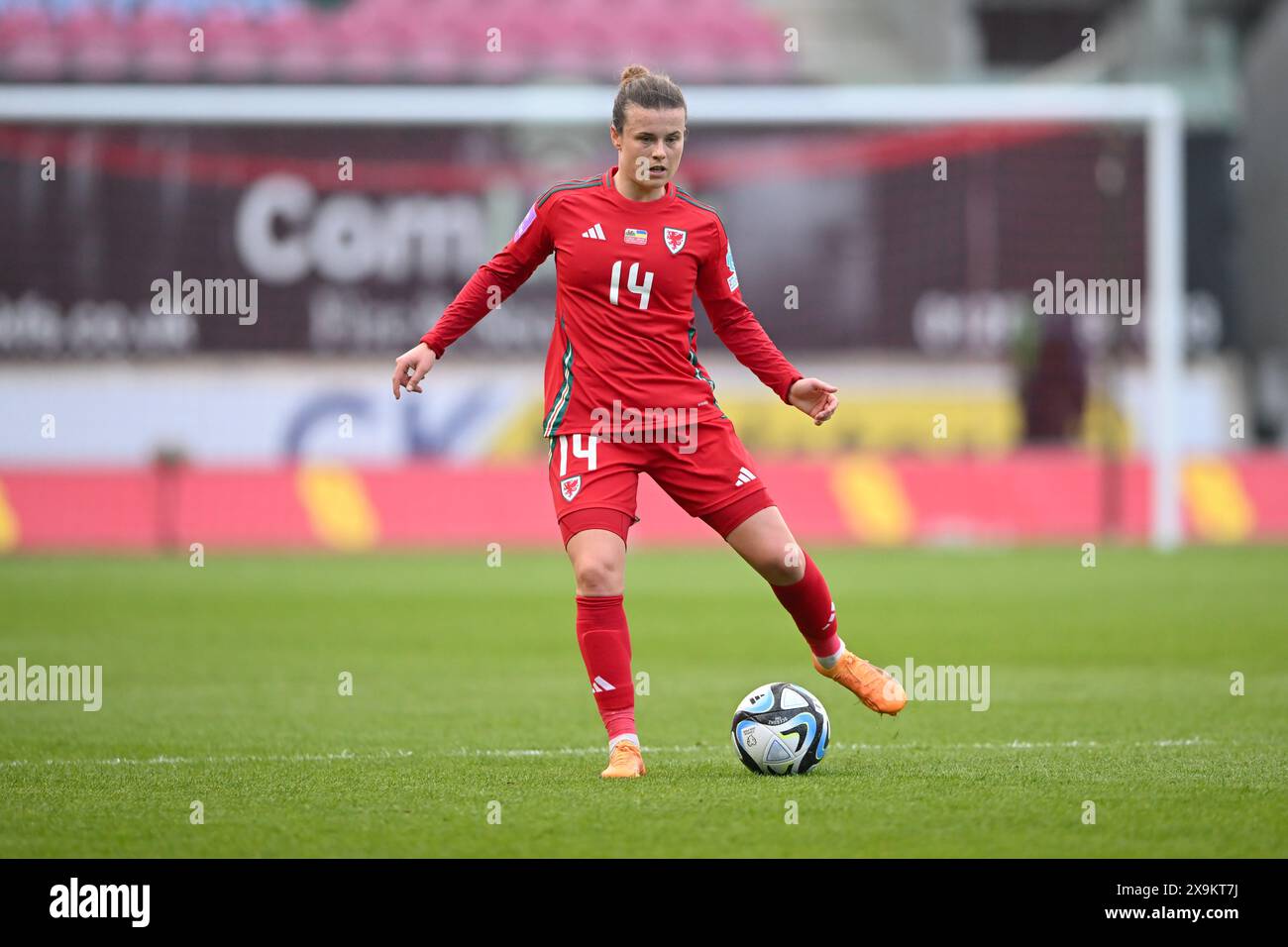LLANELLI, REGNO UNITO. 31 maggio 2024. Hayley Ladd del Galles durante la partita di qualificazione a Euro 2025 di Lega B tra donne gallesi e Ucraina al Parc y Scarlets di Llanelli il 31 maggio 2024. (PIC di Ashley Crowden/FAW) credito: Football Association of Wales/Alamy Live News Foto Stock LLANELLI, REGNO UNITO. 31 maggio 2024. Hayley Ladd del Galles durante la partita di qualificazione a Euro 2025 di Lega B tra donne gallesi e Ucraina al Parc y Scarlets di Llanelli il 31 maggio 2024. (PIC di Ashley Crowden/FAW) credito: Football Association of Wales/Alamy Live News Foto Stock