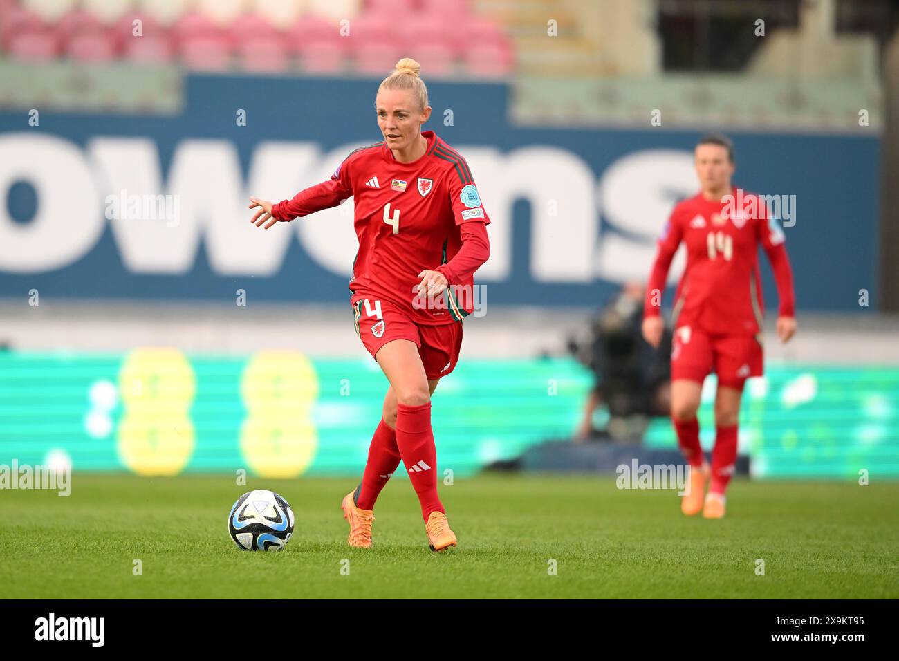 LLANELLI, REGNO UNITO. 31 maggio 2024. Sophie Ingle in Galles durante la partita di qualificazione a Euro 2025 di Lega B tra donne gallesi e Ucraina al Parc y Scarlets di Llanelli il 31 maggio 2024. (PIC di Ashley Crowden/FAW) credito: Football Association of Wales/Alamy Live News Foto Stock LLANELLI, REGNO UNITO. 31 maggio 2024. Sophie Ingle in Galles durante la partita di qualificazione a Euro 2025 di Lega B tra donne gallesi e Ucraina al Parc y Scarlets di Llanelli il 31 maggio 2024. (PIC di Ashley Crowden/FAW) credito: Football Association of Wales/Alamy Live News Foto Stock