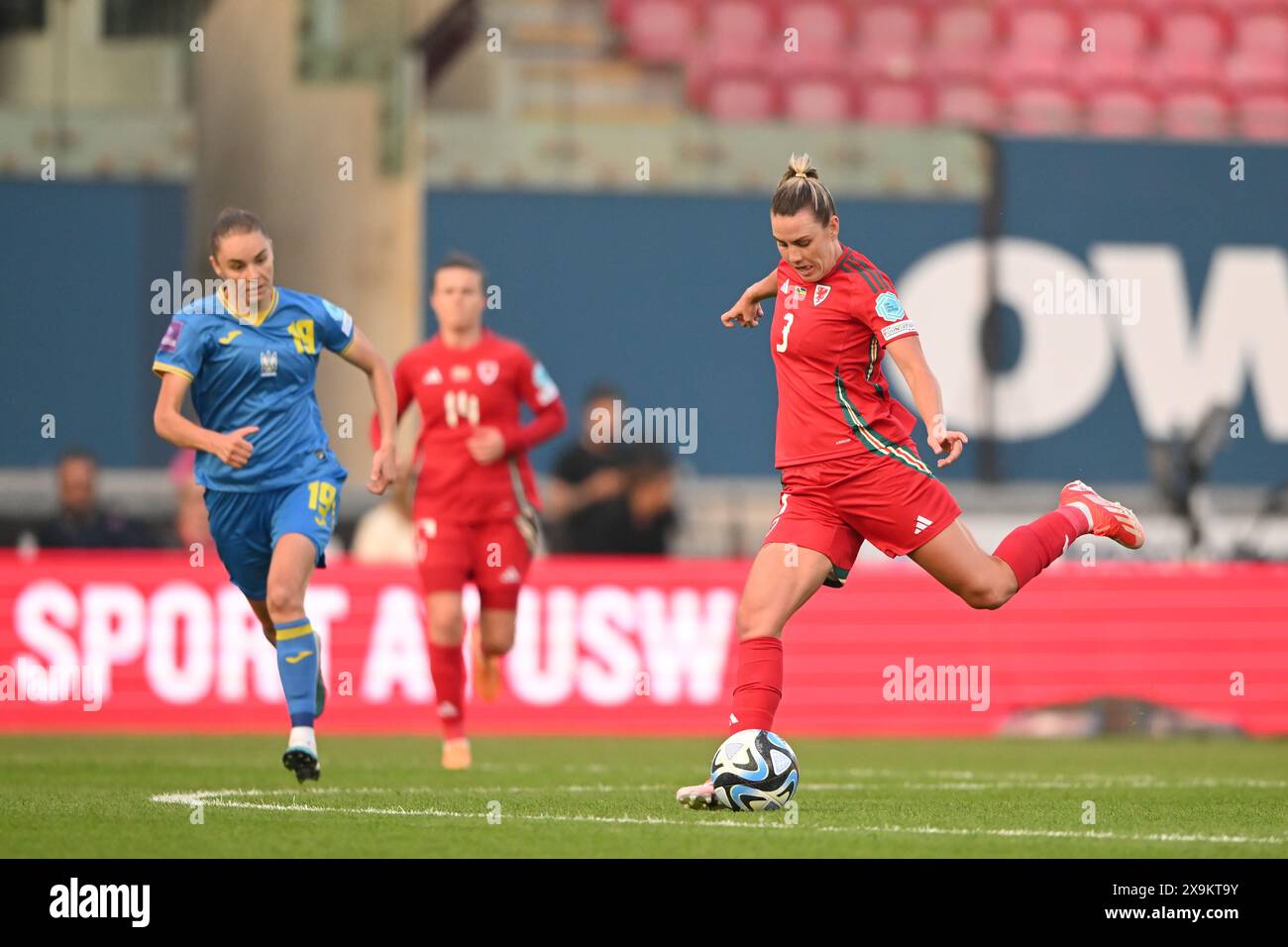 LLANELLI, REGNO UNITO. 31 maggio 2024. Gemma Evans del Galles durante la partita di qualificazione a Euro 2025 di Lega B tra donne del Galles e Ucraina al Parc y Scarlets di Llanelli il 31 maggio 2024. (PIC di Ashley Crowden/FAW) credito: Football Association of Wales/Alamy Live News Foto Stock LLANELLI, REGNO UNITO. 31 maggio 2024. Gemma Evans del Galles durante la partita di qualificazione a Euro 2025 di Lega B tra donne del Galles e Ucraina al Parc y Scarlets di Llanelli il 31 maggio 2024. (PIC di Ashley Crowden/FAW) credito: Football Association of Wales/Alamy Live News Foto Stock