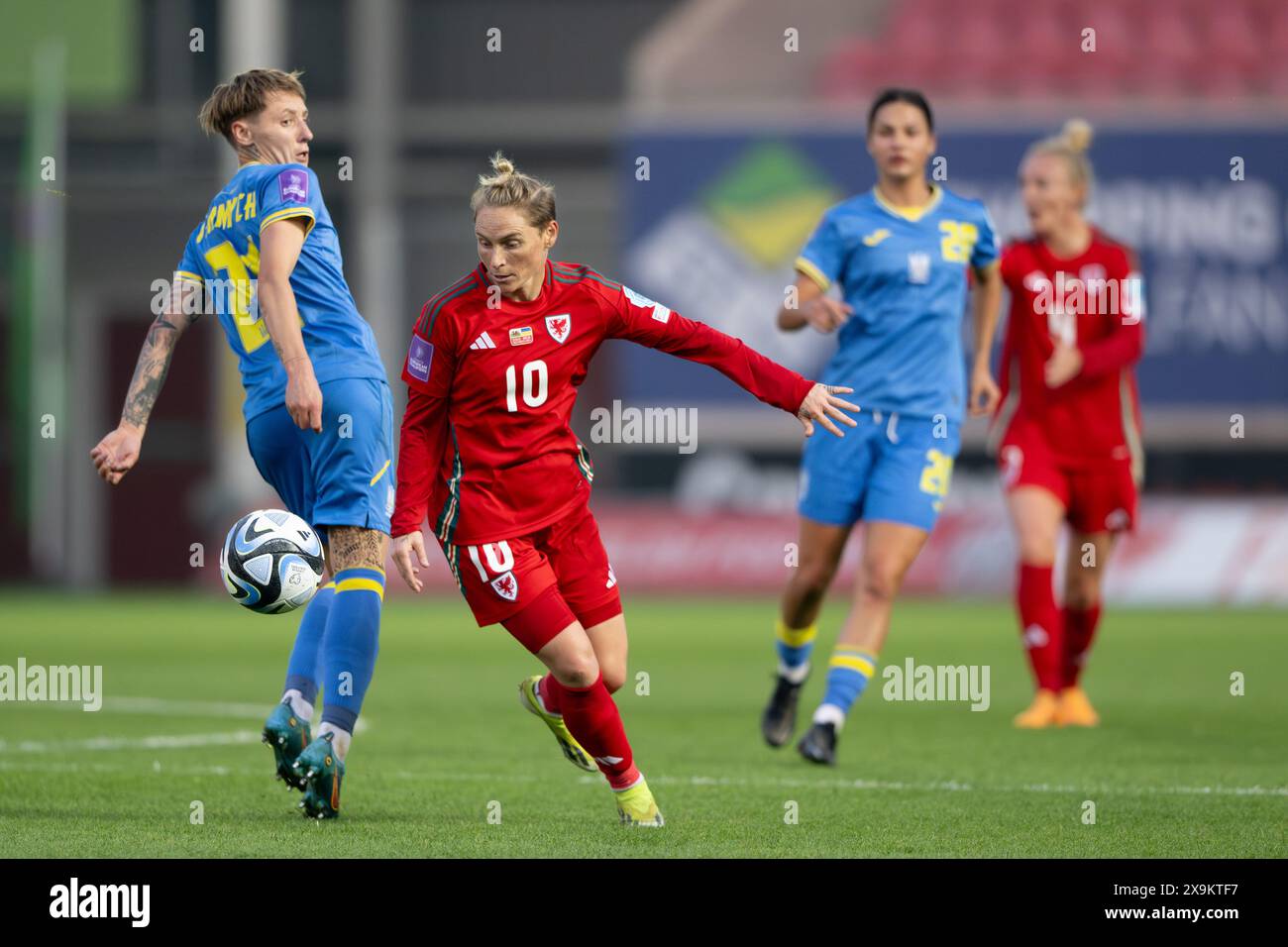 LLANELLI, REGNO UNITO. 31 maggio 2024. Jess Fishlock gallese durante la partita di qualificazione a Euro 2025 di Lega B tra donne gallesi e donne ucraine al Parc y Scarlets di Llanelli il 31 maggio 2024. (PIC di Ashley Crowden/FAW) credito: Football Association of Wales/Alamy Live News Foto Stock LLANELLI, REGNO UNITO. 31 maggio 2024. Jess Fishlock gallese durante la partita di qualificazione a Euro 2025 di Lega B tra donne gallesi e donne ucraine al Parc y Scarlets di Llanelli il 31 maggio 2024. (PIC di Ashley Crowden/FAW) credito: Football Association of Wales/Alamy Live News Foto Stock