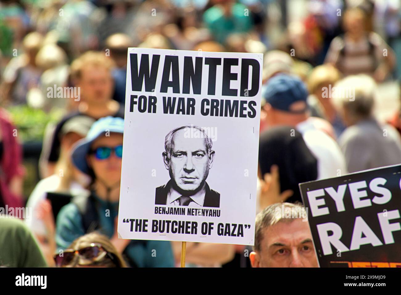 Glasgow, Scozia, Regno Unito. 1 giugno 2024: Il raduno palestimiano sui gradini della sala da concerto ha visto una buona affluenza per gaza. Credit Gerard Ferry/Alamy Live News Foto Stock