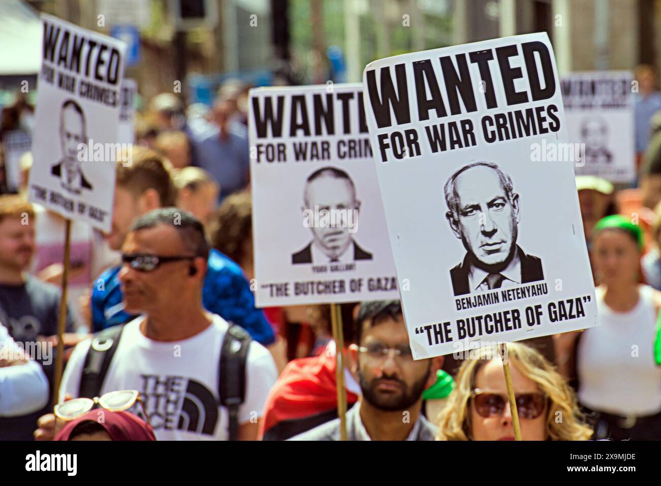 Glasgow, Scozia, Regno Unito. 1 giugno 2024: Il raduno palestimiano sui gradini della sala da concerto ha visto una buona affluenza per gaza. Credit Gerard Ferry/Alamy Live News Foto Stock