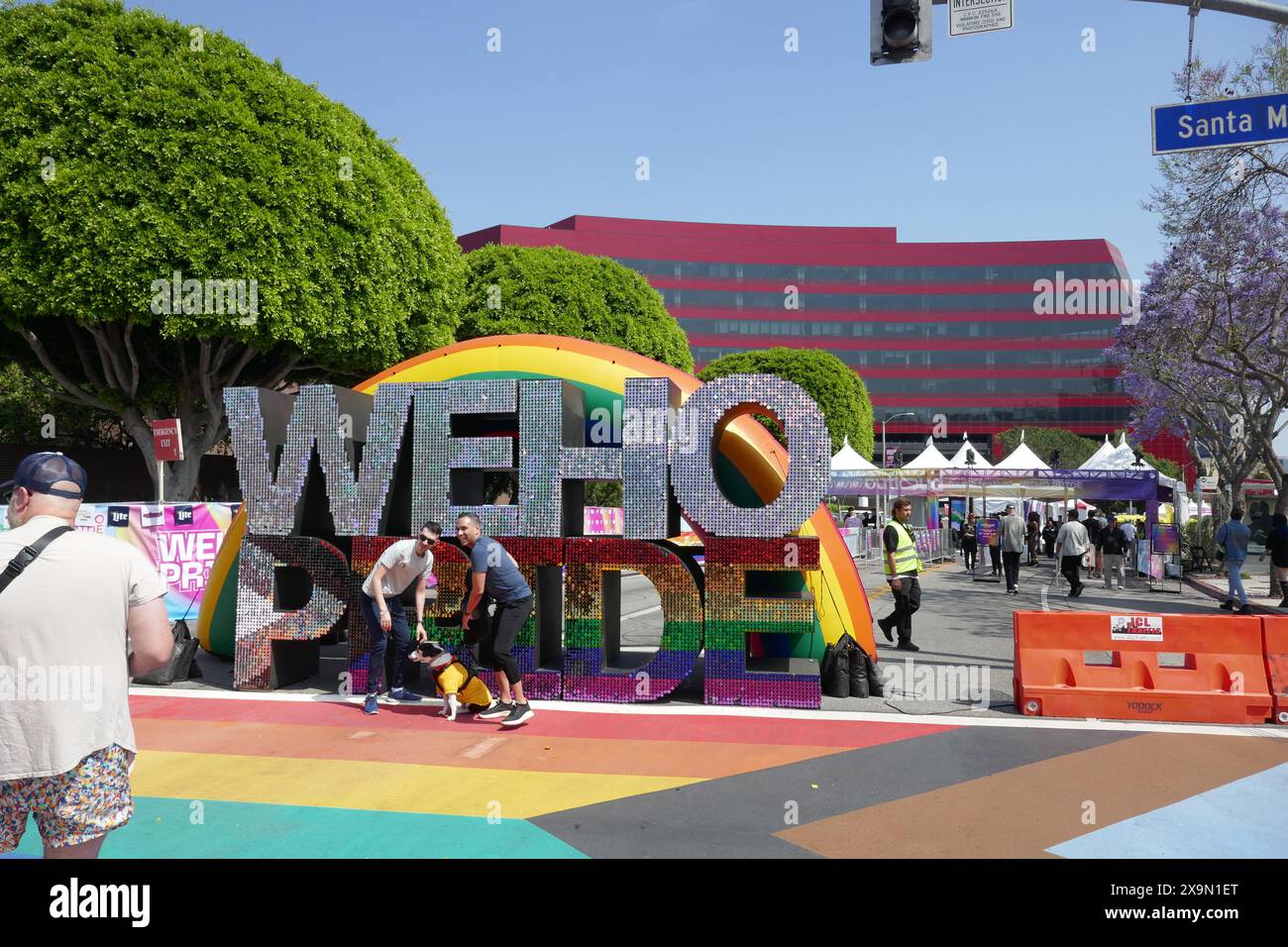 West Hollywood, California, USA 1 giugno 2024 concerti e Festival del West Hollywood Pride Weekend il 1 giugno 2024 a West Hollywood, California, USA. Foto di Barry King/Alamy Stock Photo Foto Stock